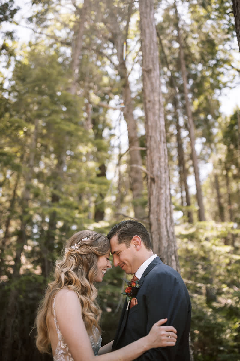 Evergreen-Lodge-Yosemite-Summer-wedding-42
