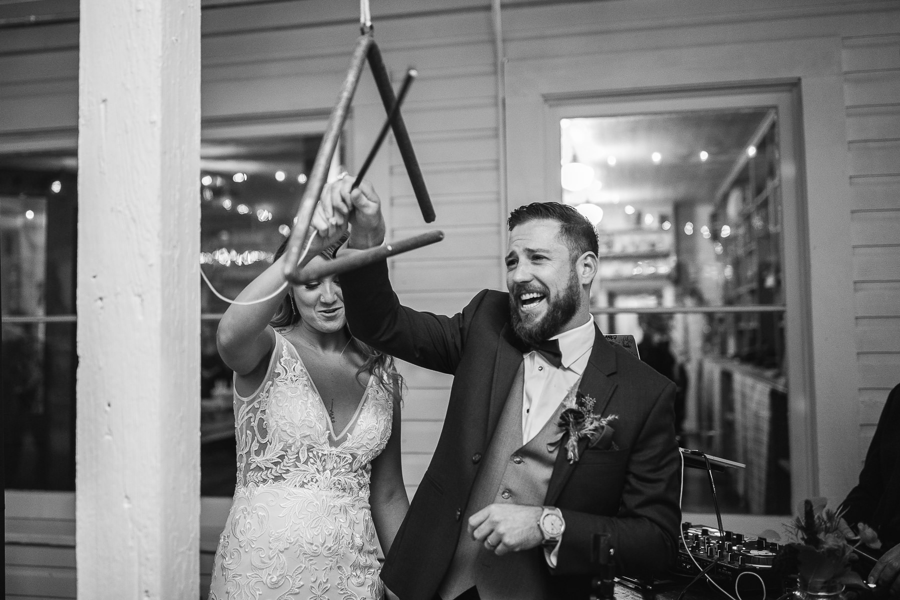 twenty-mile-house-fall-rainy-wedding-88