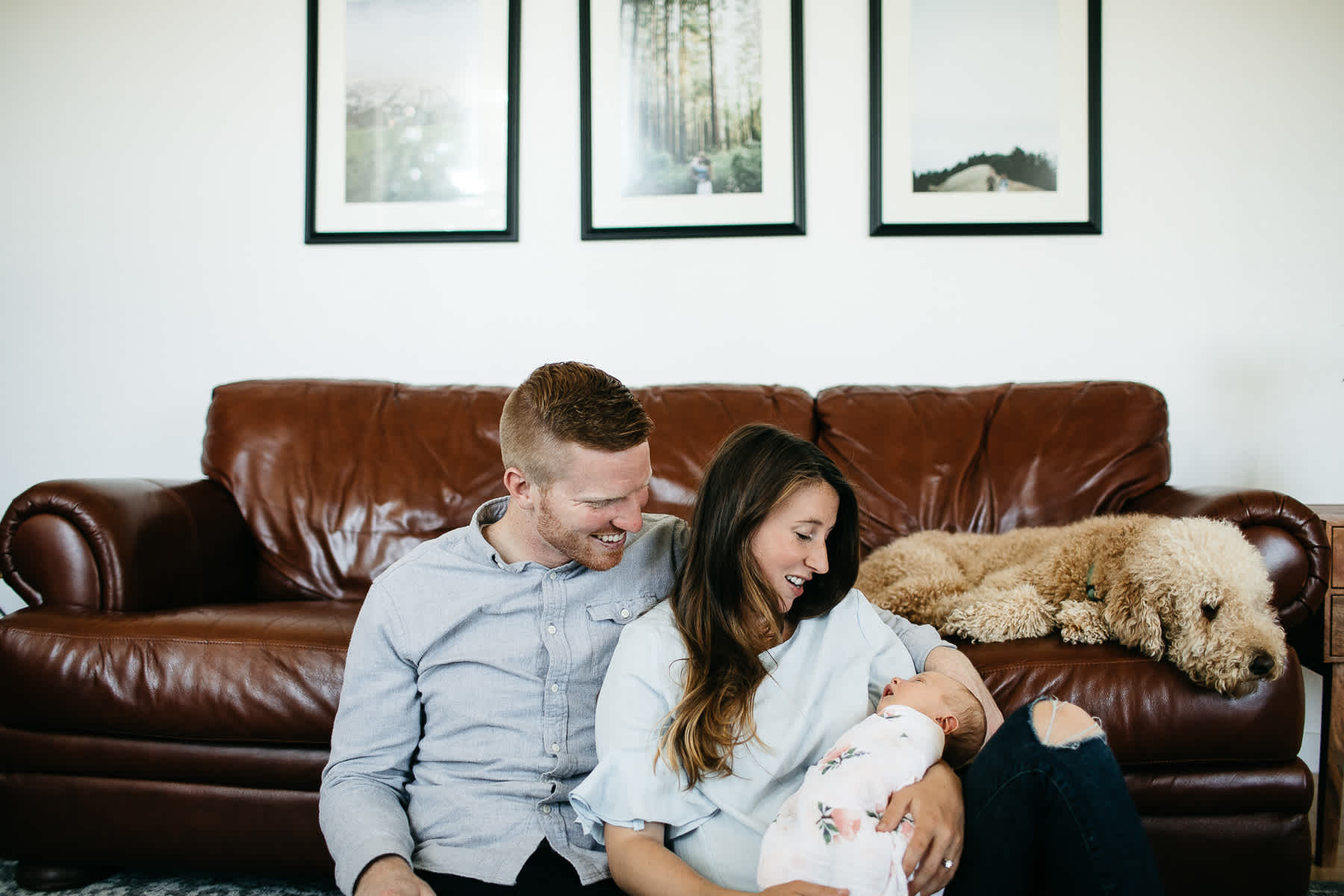 san-francisco-lifestyle-in-home-newborn-with-dog-47