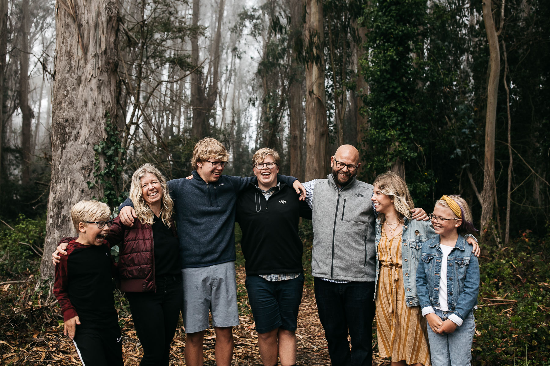van-family-session-foggy-presidio-sf-16