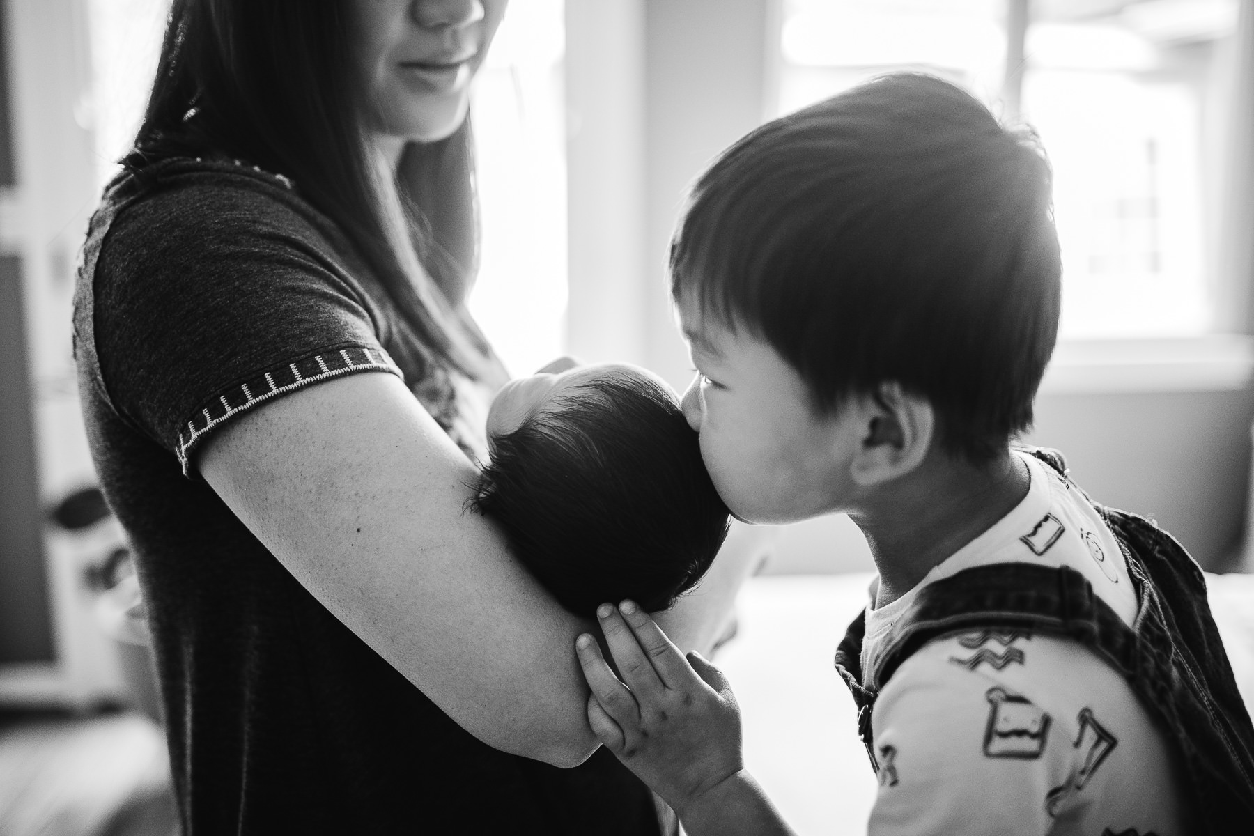 san-jose-family-lifestyle-newborn-rainy-day-shoot-3