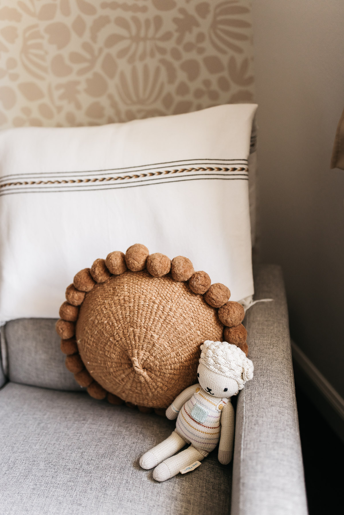 mountain-view-in-home-lifestyle-newborn-session-2