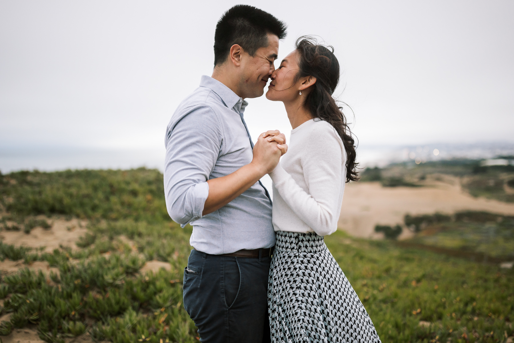 fort-funston-gloomy-fall-engagement-session-40