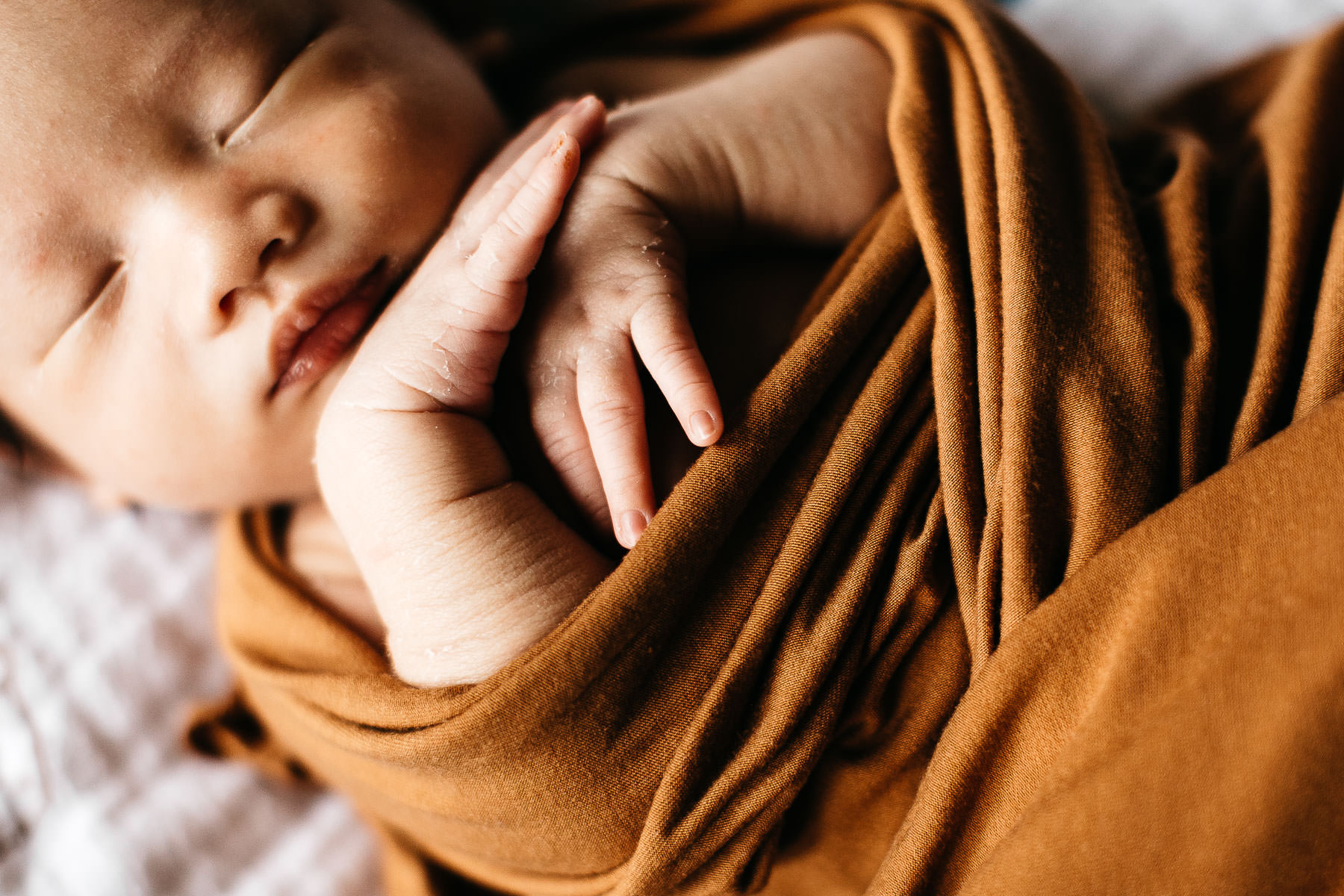 san-jose-family-lifestyle-newborn-rainy-day-shoot-28