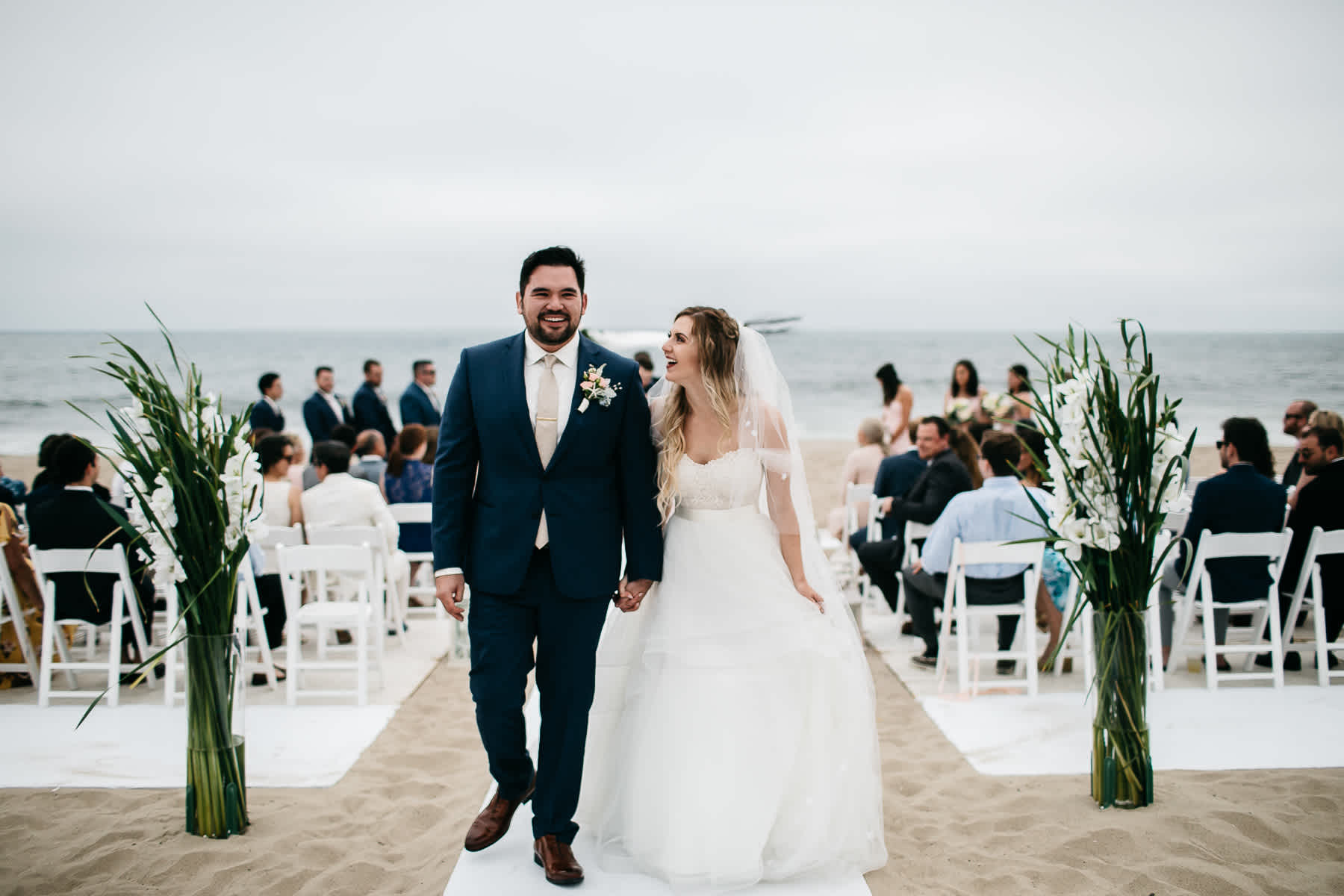 malibu-gloomy-summer-romantic-wedding-53