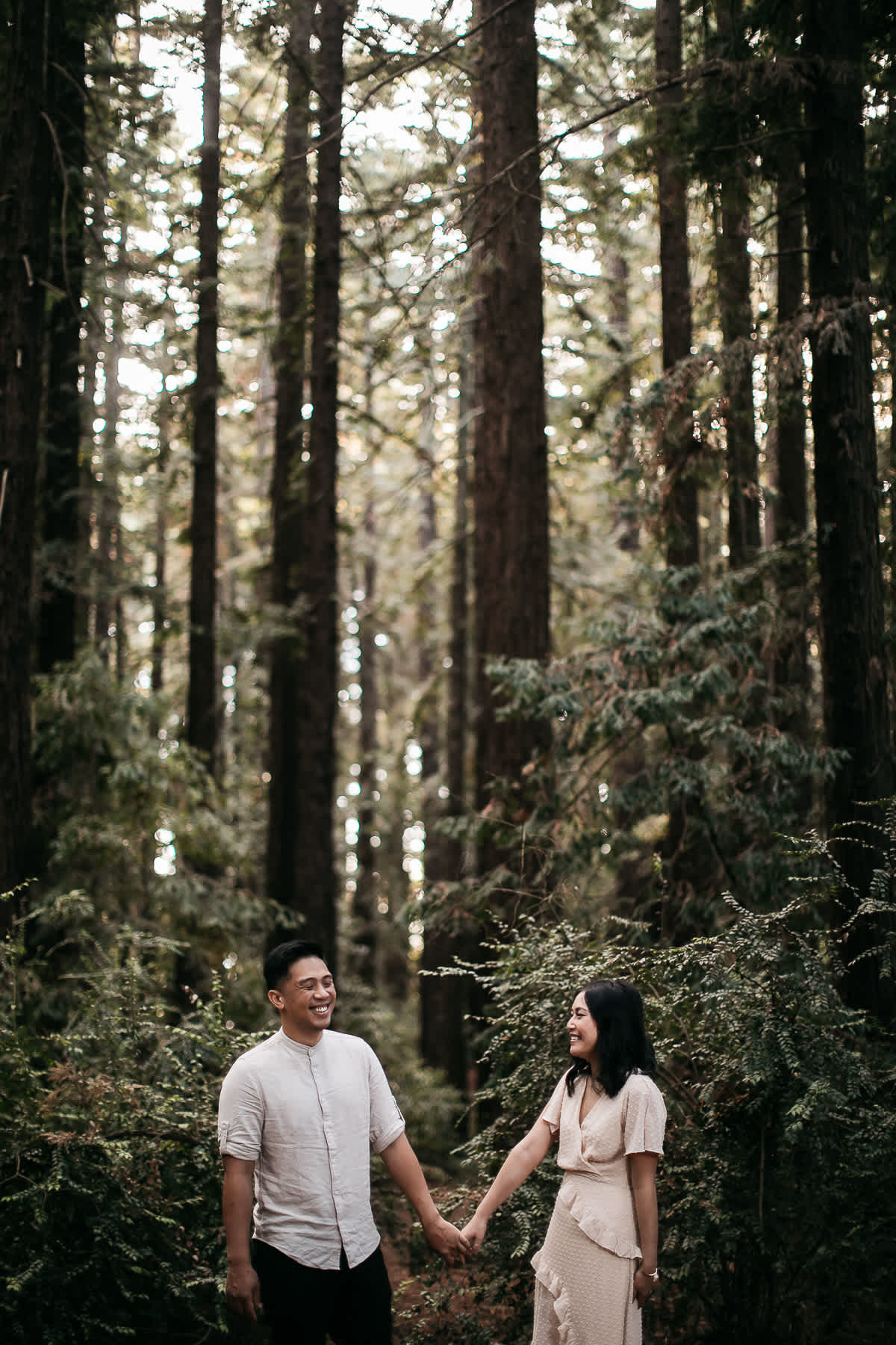 oakland-redwoods-fall-golden-light-engagement-session-2