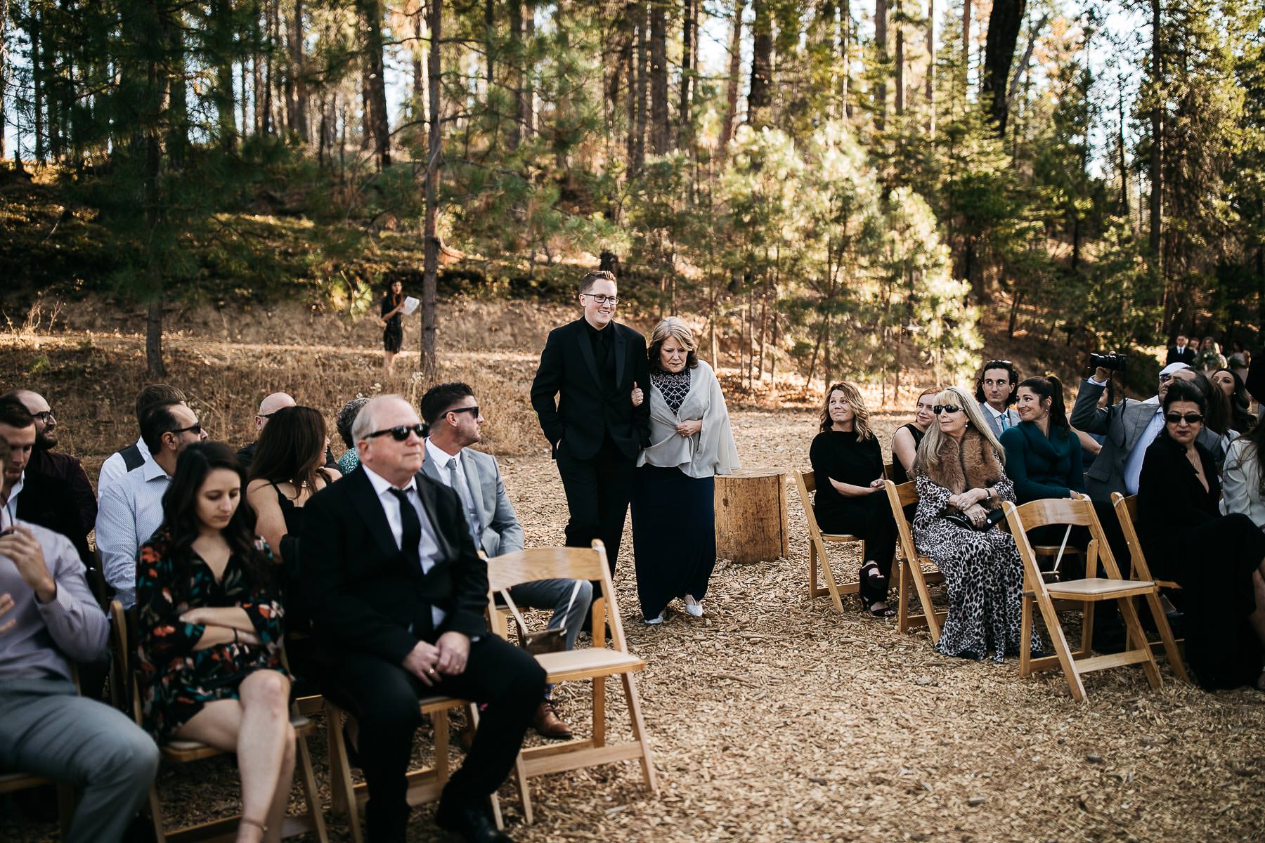 yosemite-rush-creek-fall-wedding-goldendoodle-34