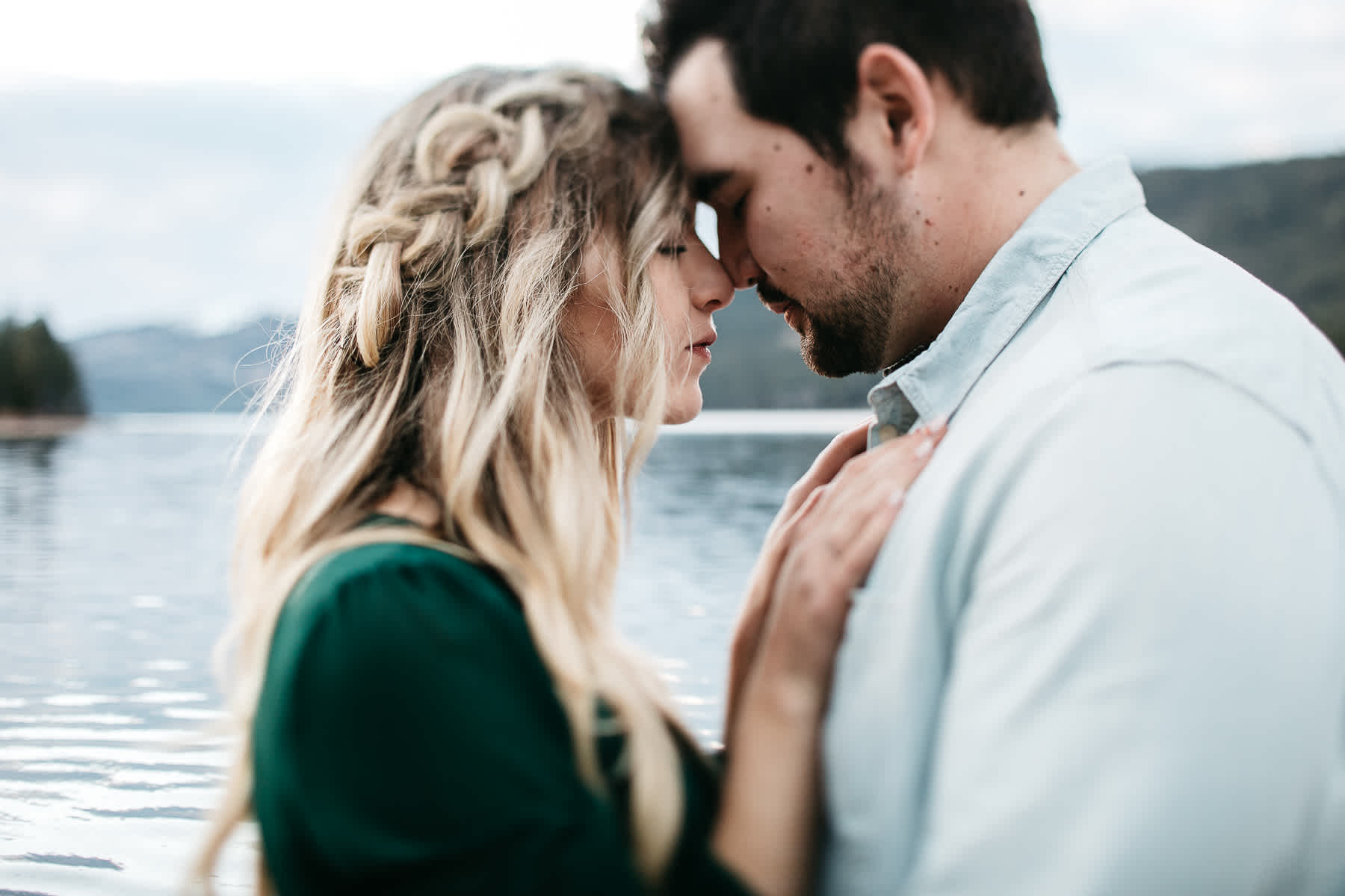 donner-lake-tahoe-national-forest-fall-engagement-session-33