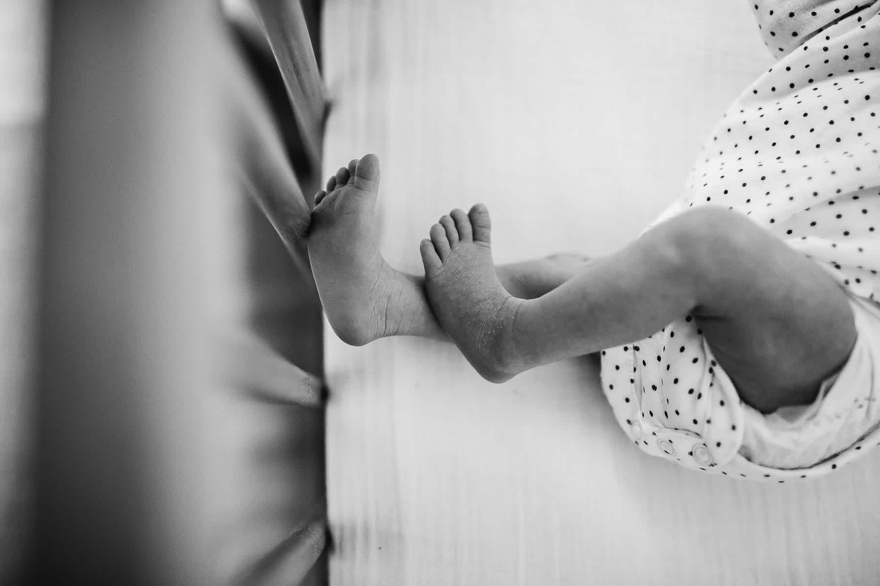 san-francisco-in-home-lifestyle-newborn-session-57