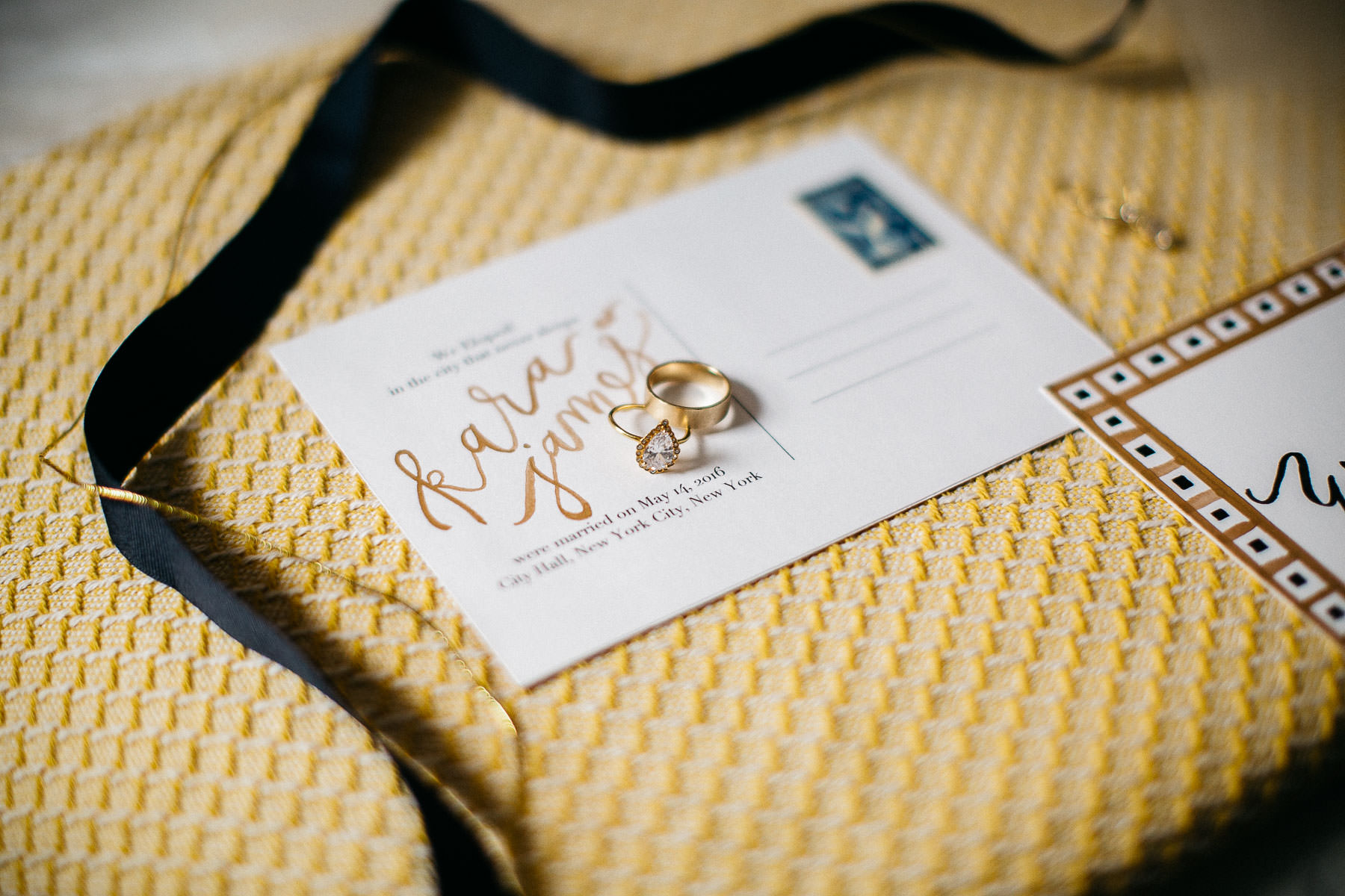 nyc-bhldn-stylized-brooklyn-bridge-elopement-10