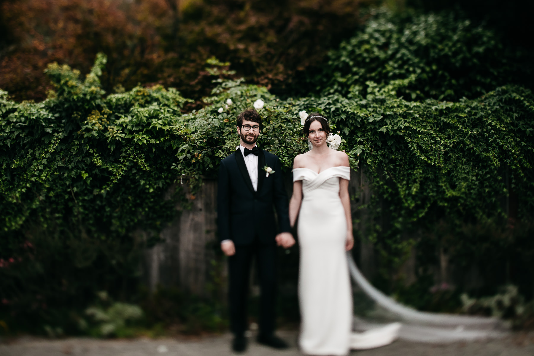 bodega-bay-secret-garden-gloomy-fall-wedding-107
