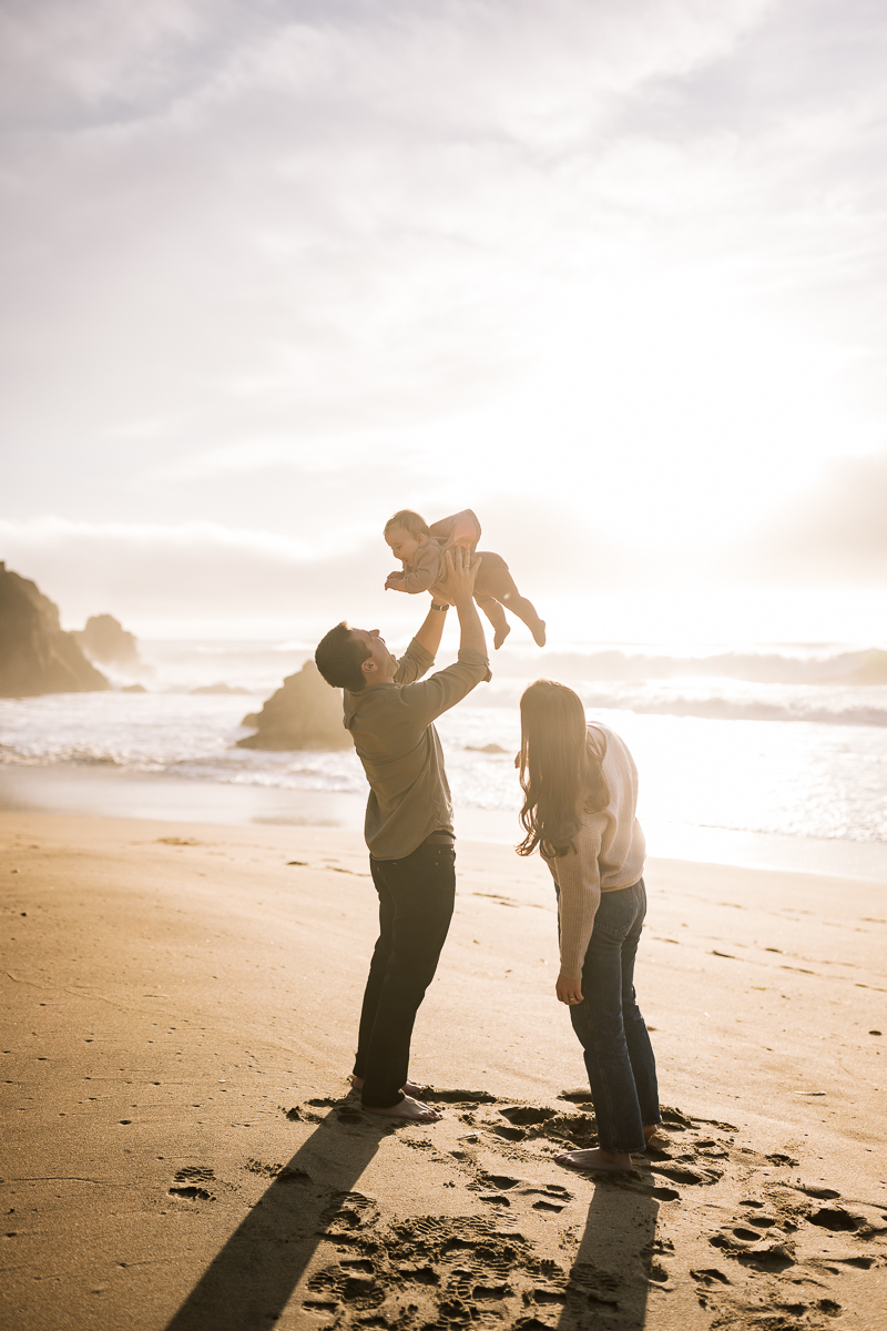 Half-moon-bay-golden-light-fall-beach-family-session-2