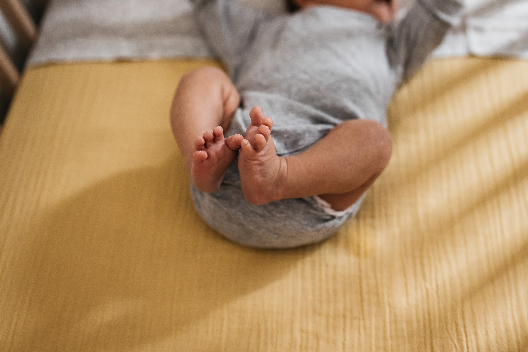 lifestyle-newborn-session-sf-second-child-14