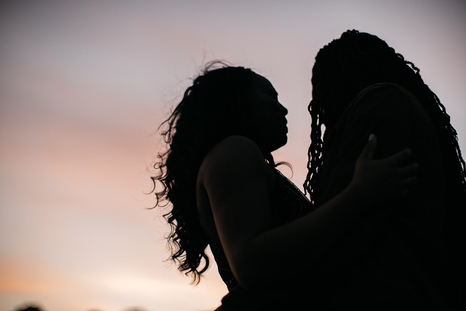muir-beach-ca-spring-lifestyle-engagement-session-40