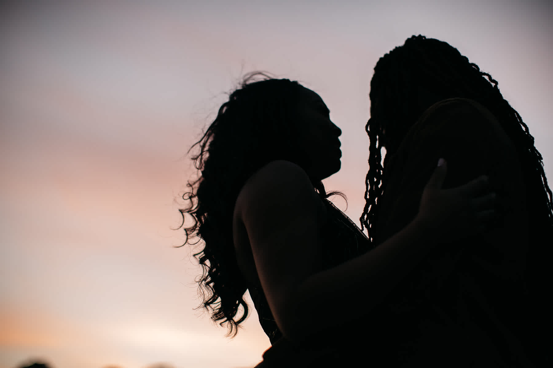 muir-beach-ca-spring-lifestyle-engagement-session-40