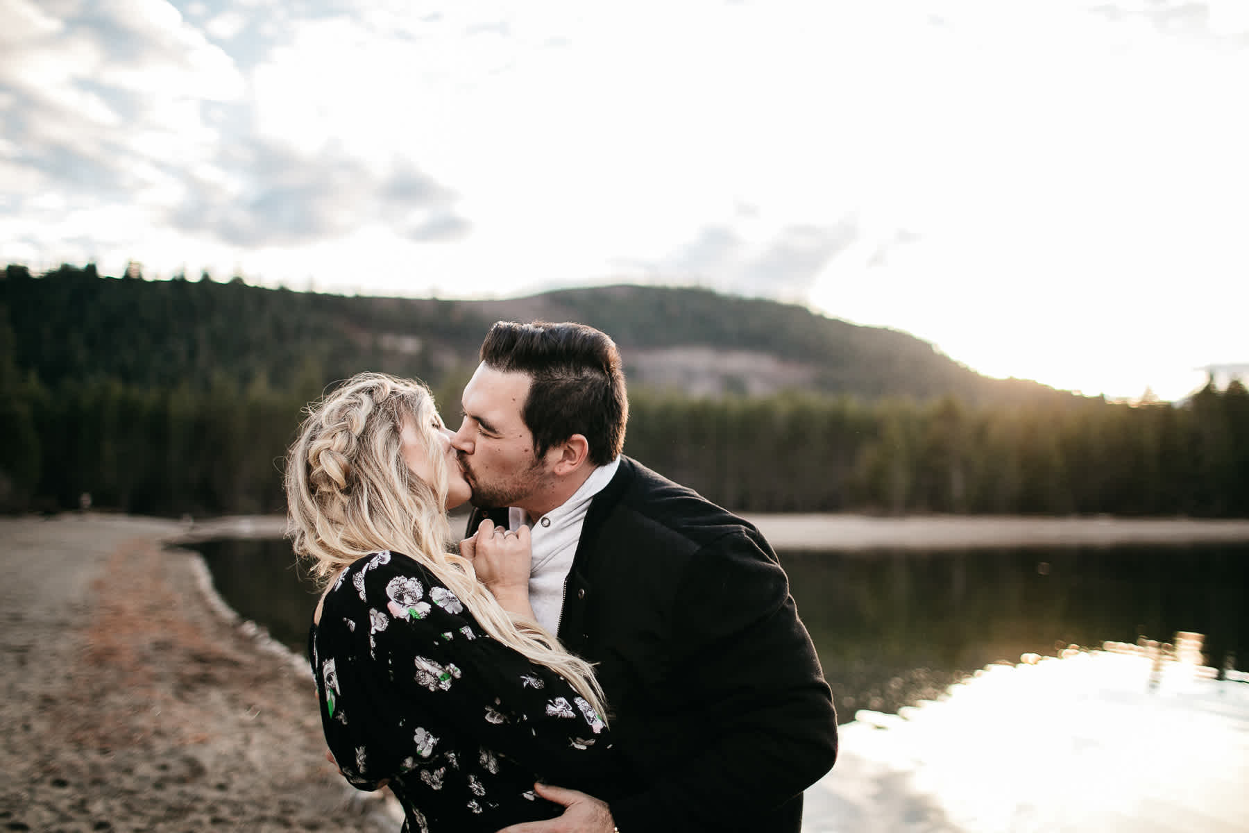 donner-lake-tahoe-national-forest-fall-engagement-session-30