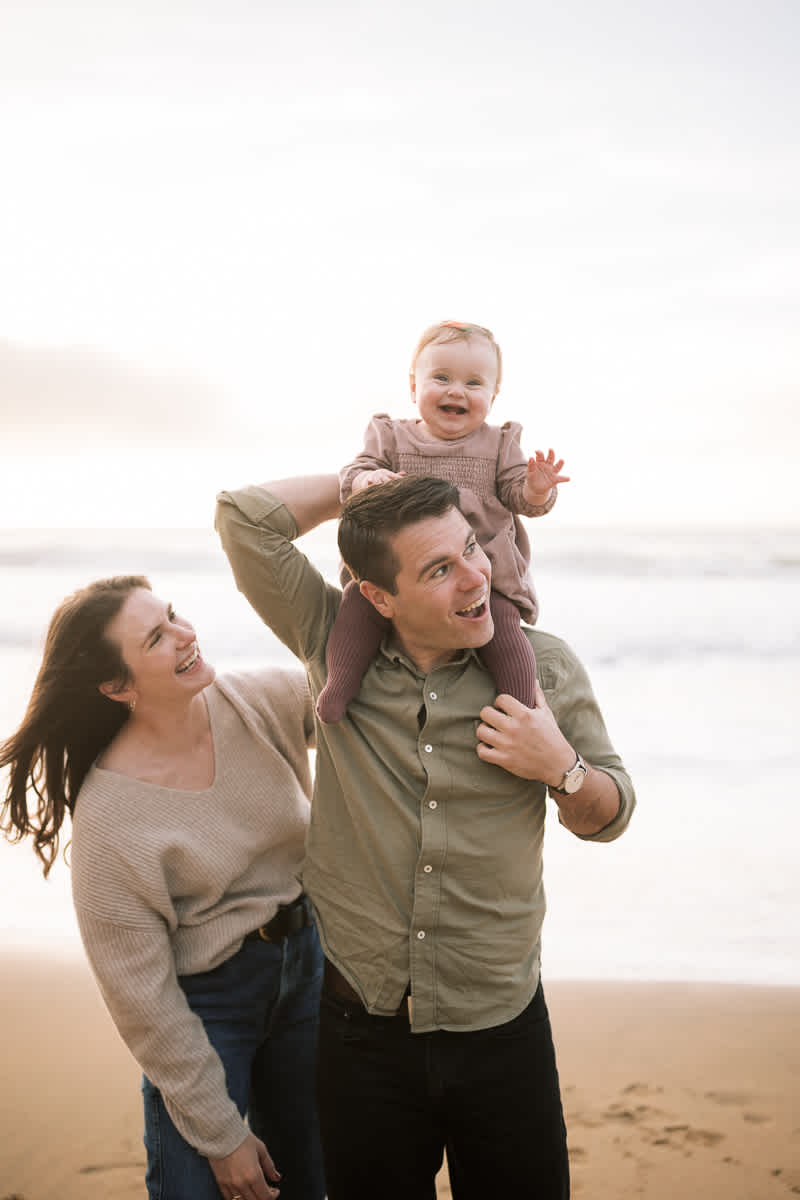 Half-moon-bay-golden-light-fall-beach-family-session-16
