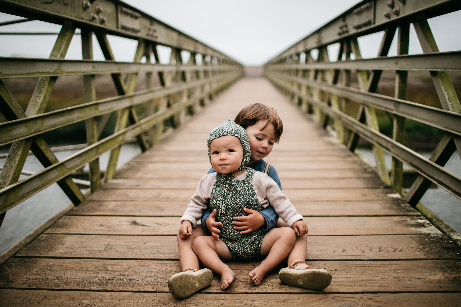 rode-beach-summer-gloomy-family-session-39