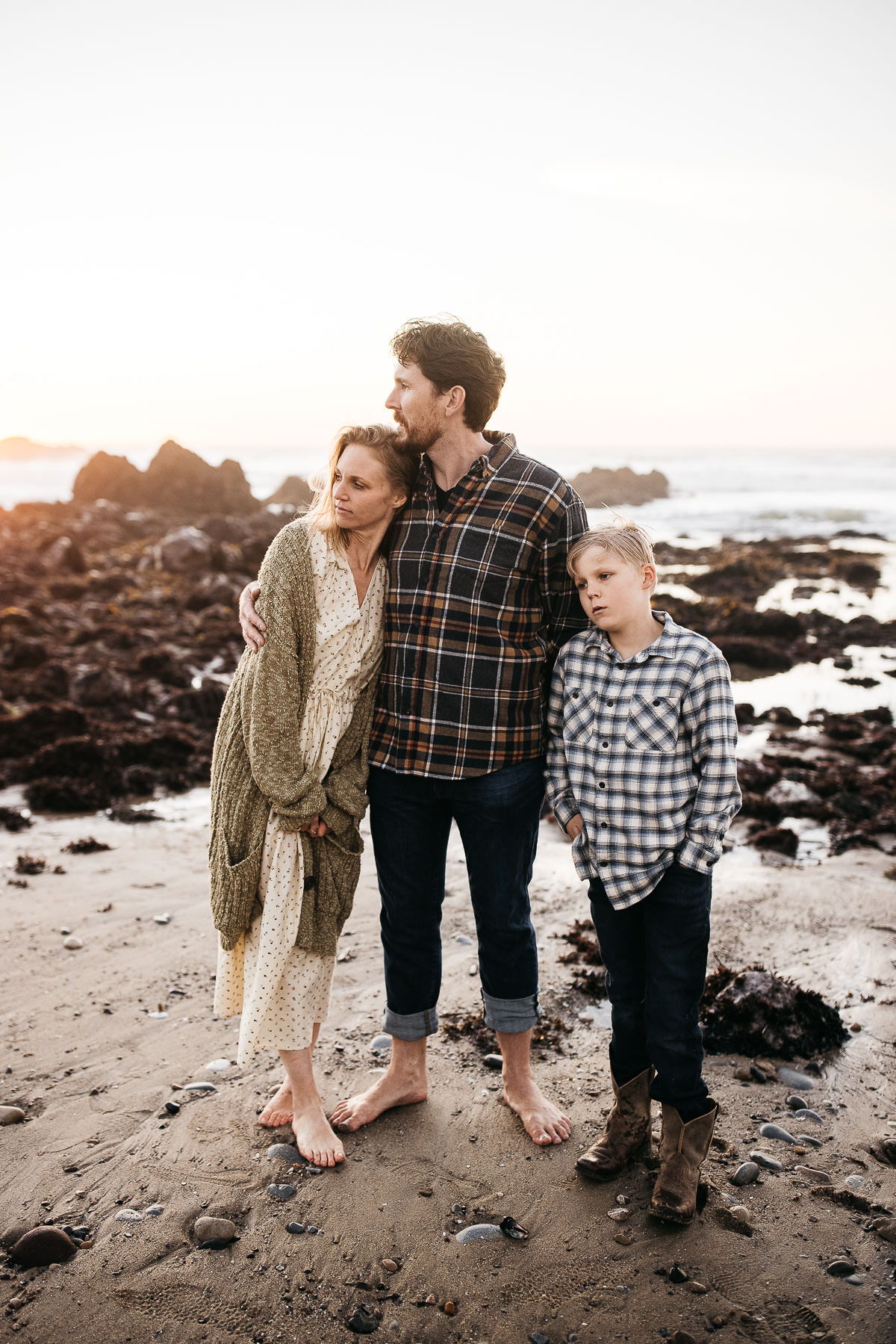 pescadero-beach-school-bus-lifestyle-sunset-family-session-40