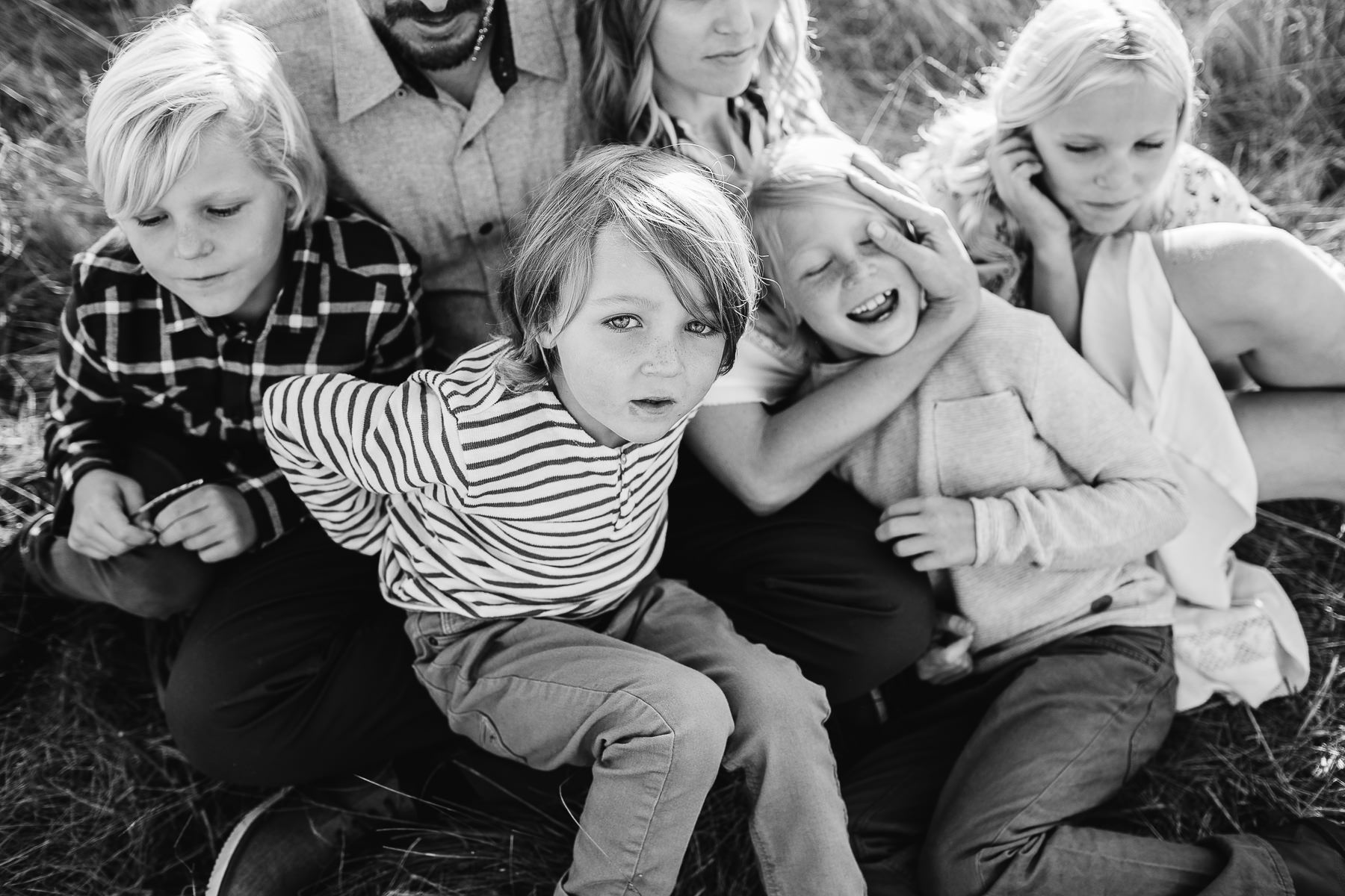 half-moon-bay-golden-cliffside-family-session-13