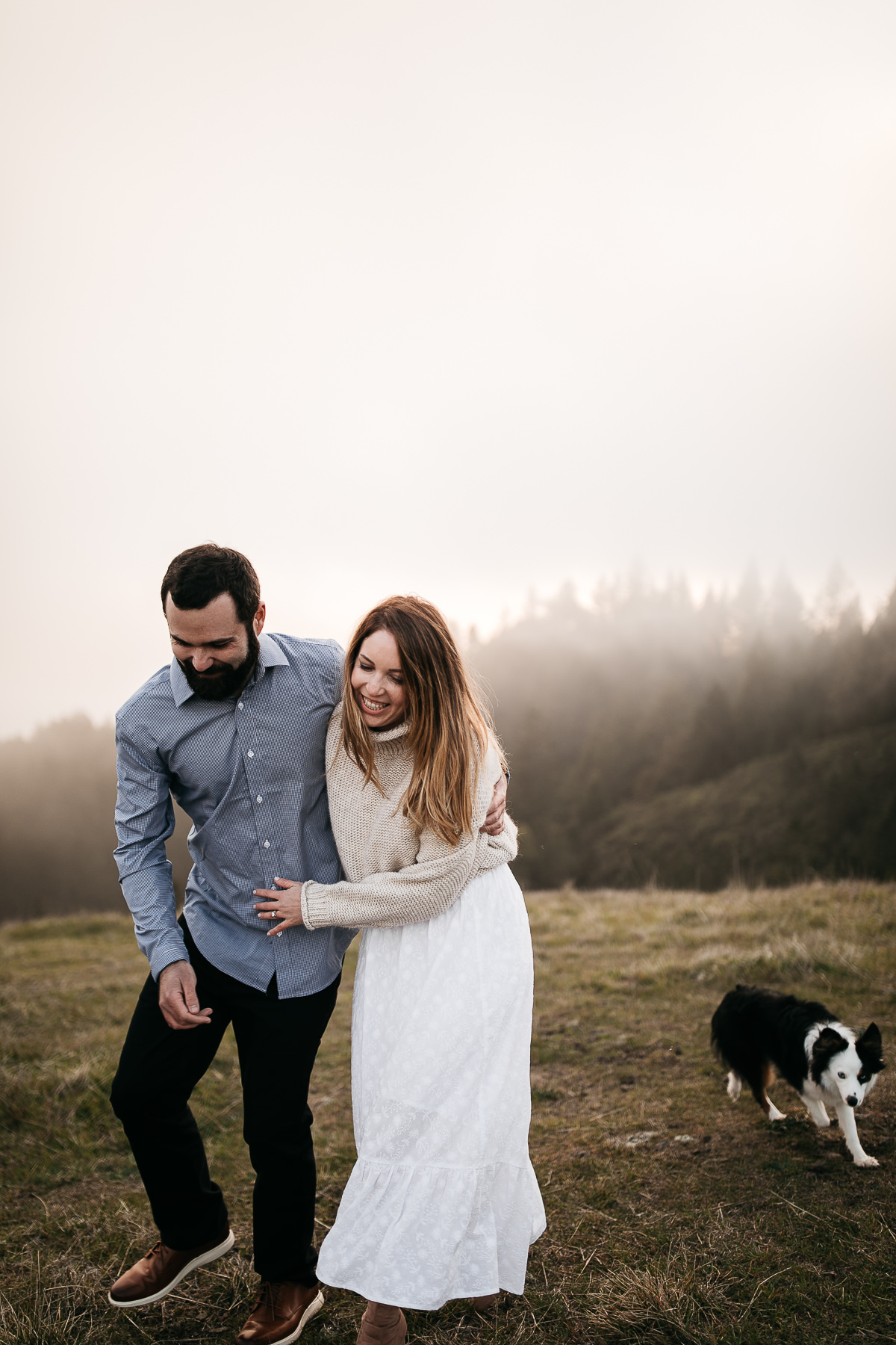 mt-tam-foggy-winter-engagement-session-australian-shepherd-puppy-28