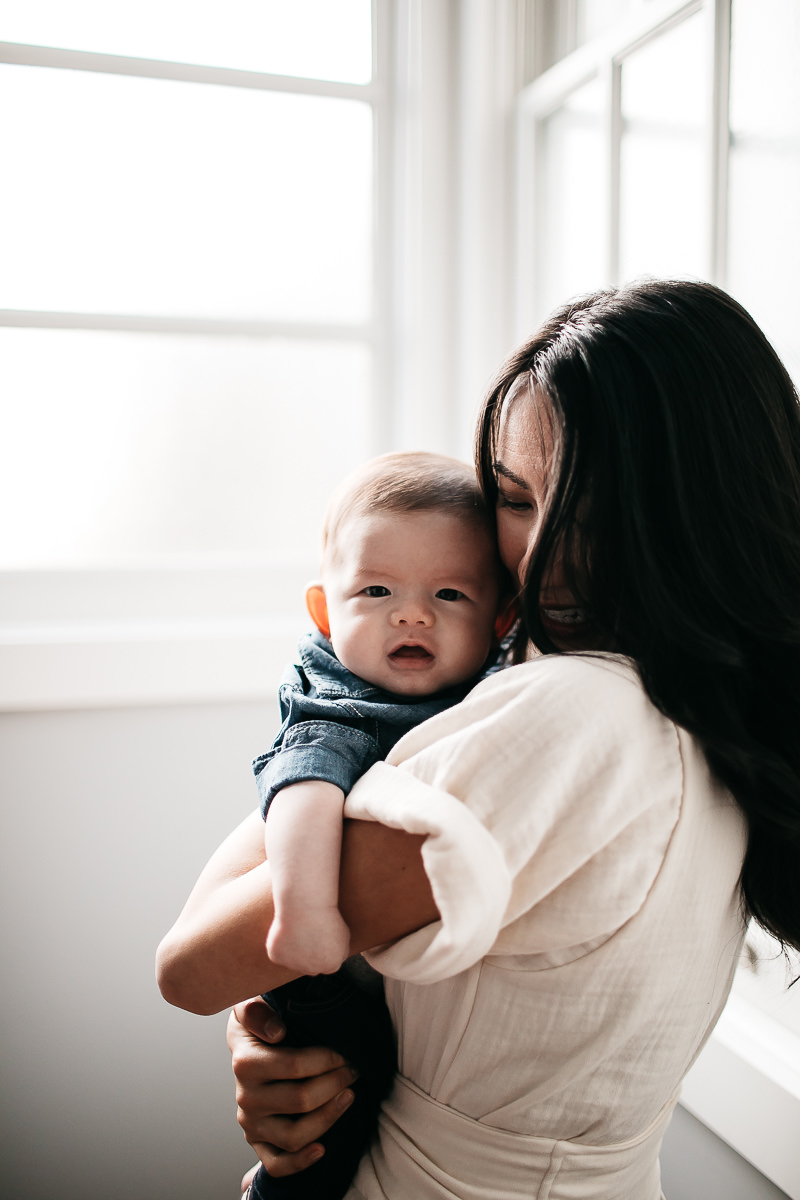 san-francisco-in-home-lifestyle-family-session-rainy-neighborhood-10