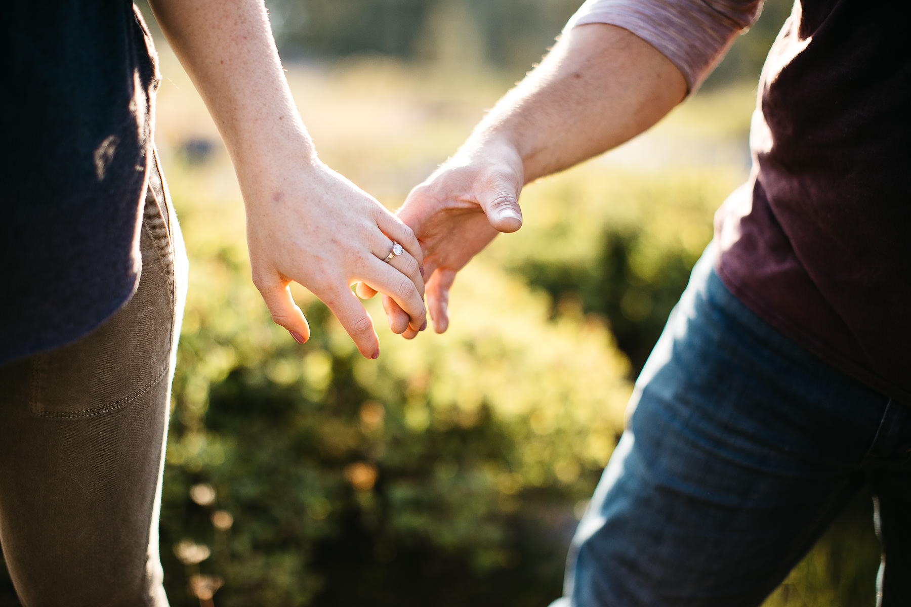 lake-tahoe-forest-donner-sunset-couple-session-6