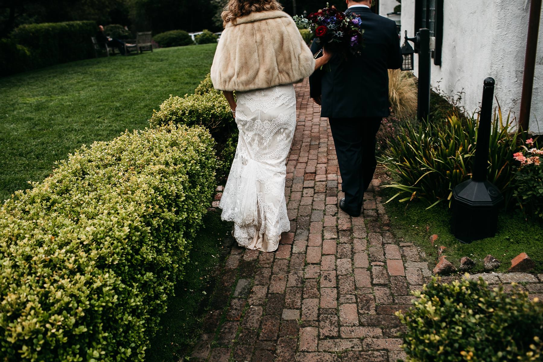 muir-beach-pelican-inn-foggy-wedding-68