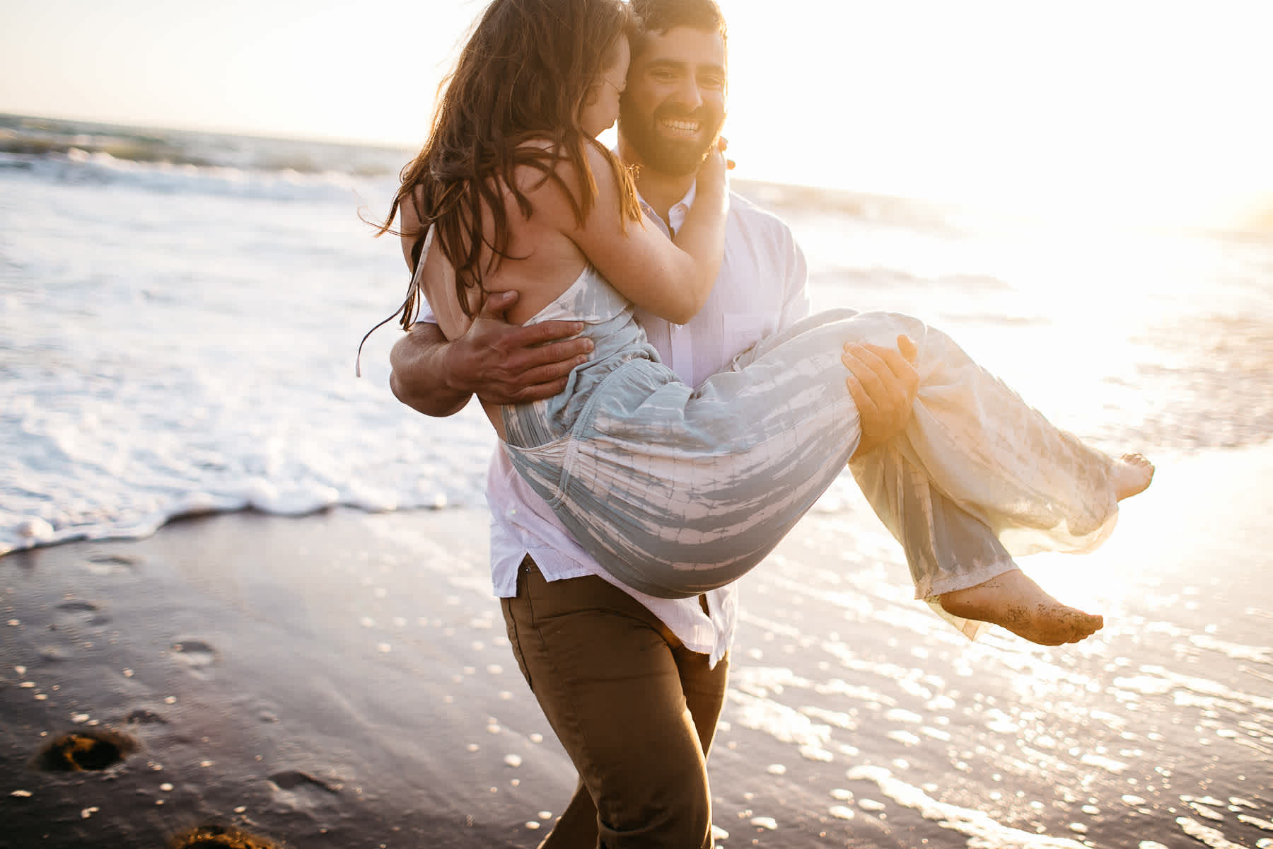 marin-headlands-rodeo-beach-lifestyle-laughter-engagement-session-43