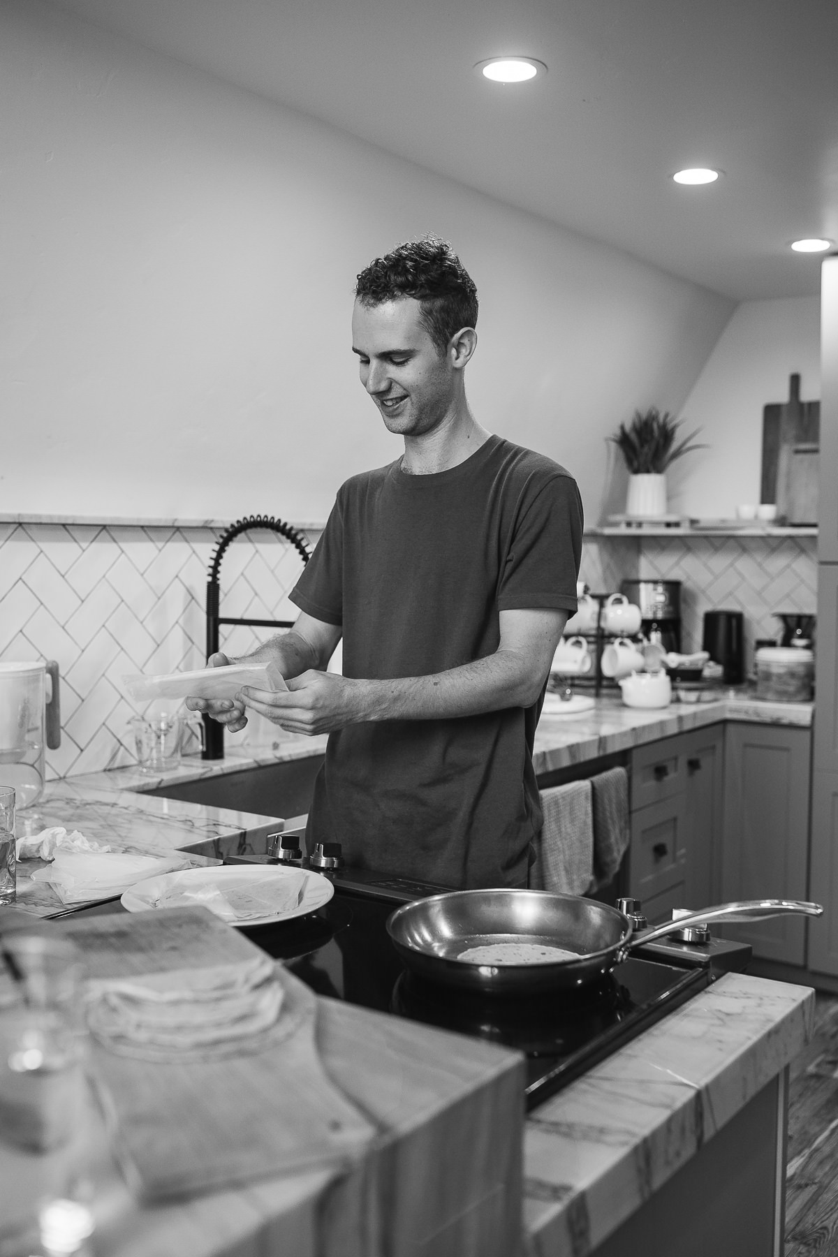 yosemite-cathedral-lake-hiking-sunset-elopement-4