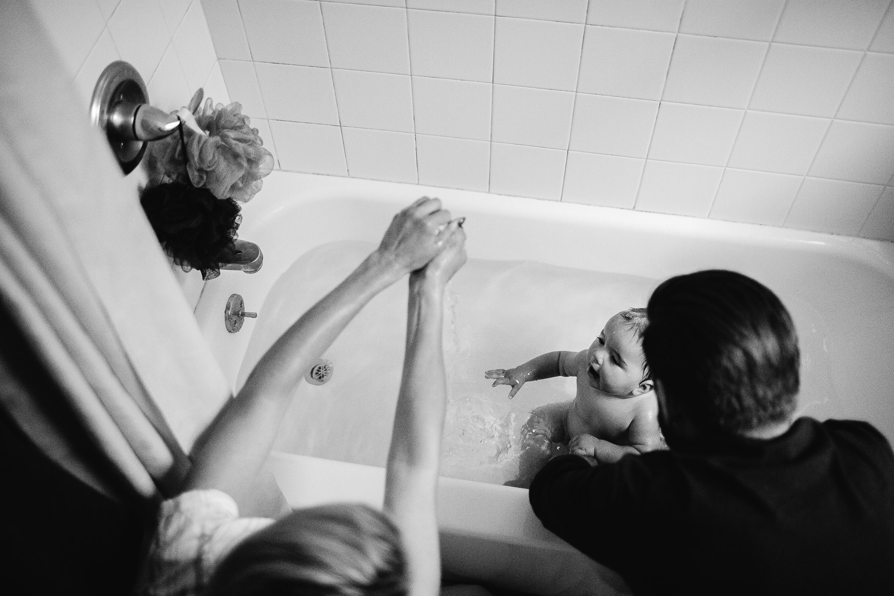 san-francisco-gloomy-spring-one-year-old-lifestyle-family-session-69