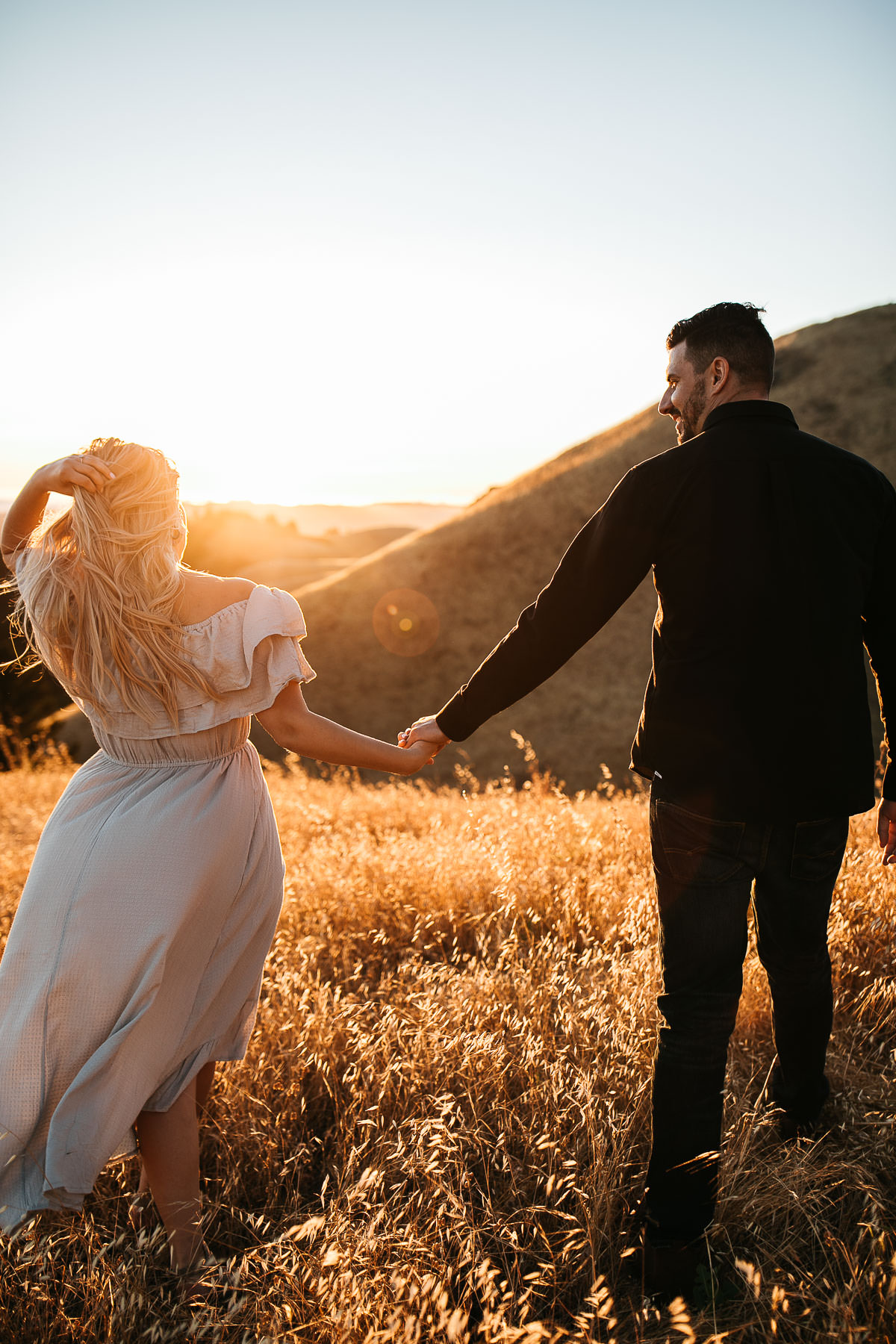 mt-tam-golden-hills-sunset-engagement-session-34