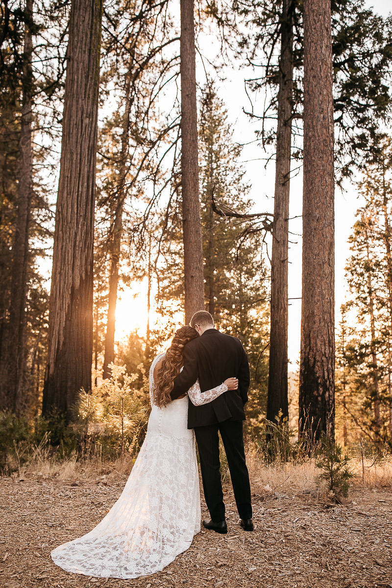 yosemite-rush-creek-fall-wedding-goldendoodle-83