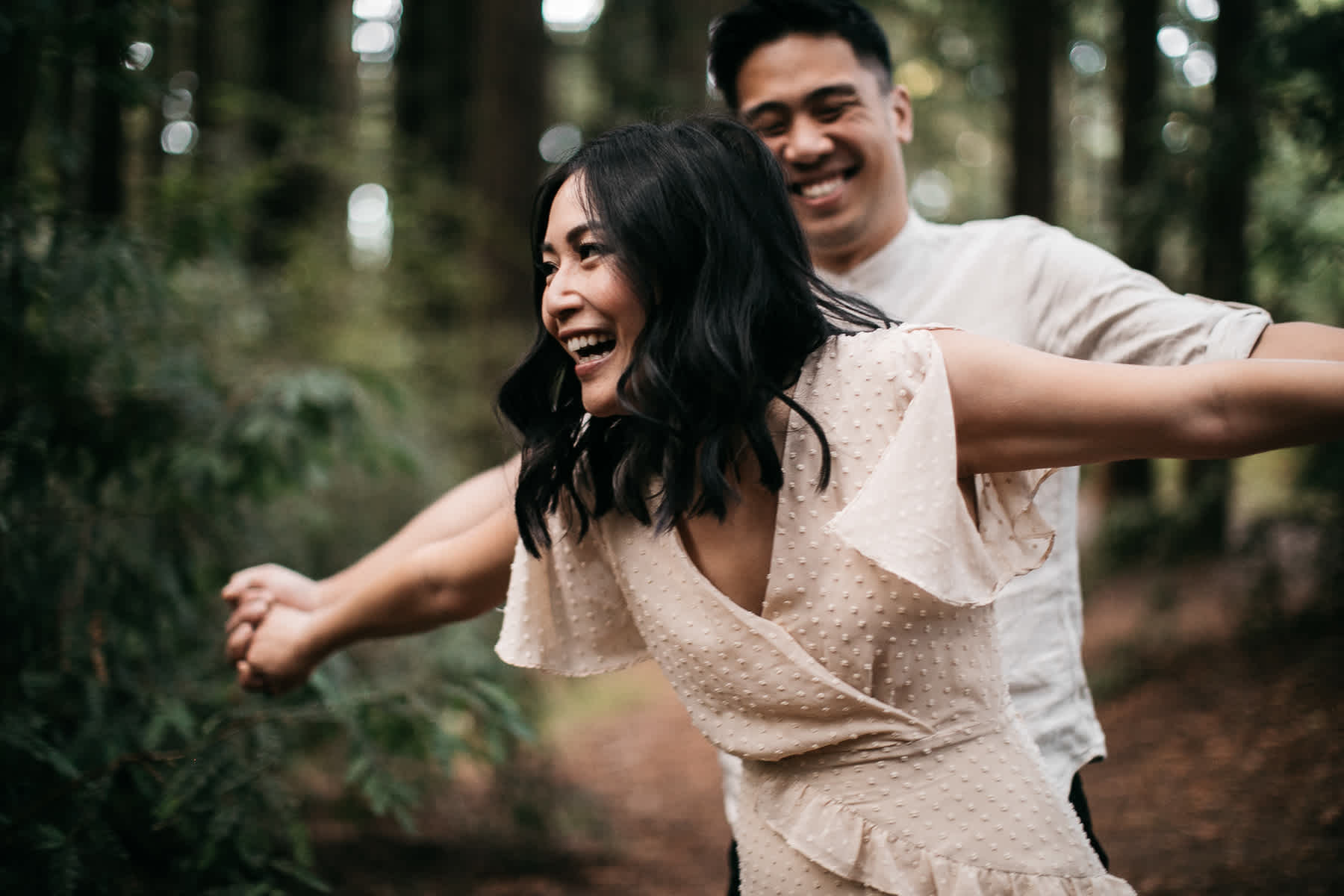 oakland-redwoods-fall-golden-light-engagement-session-6