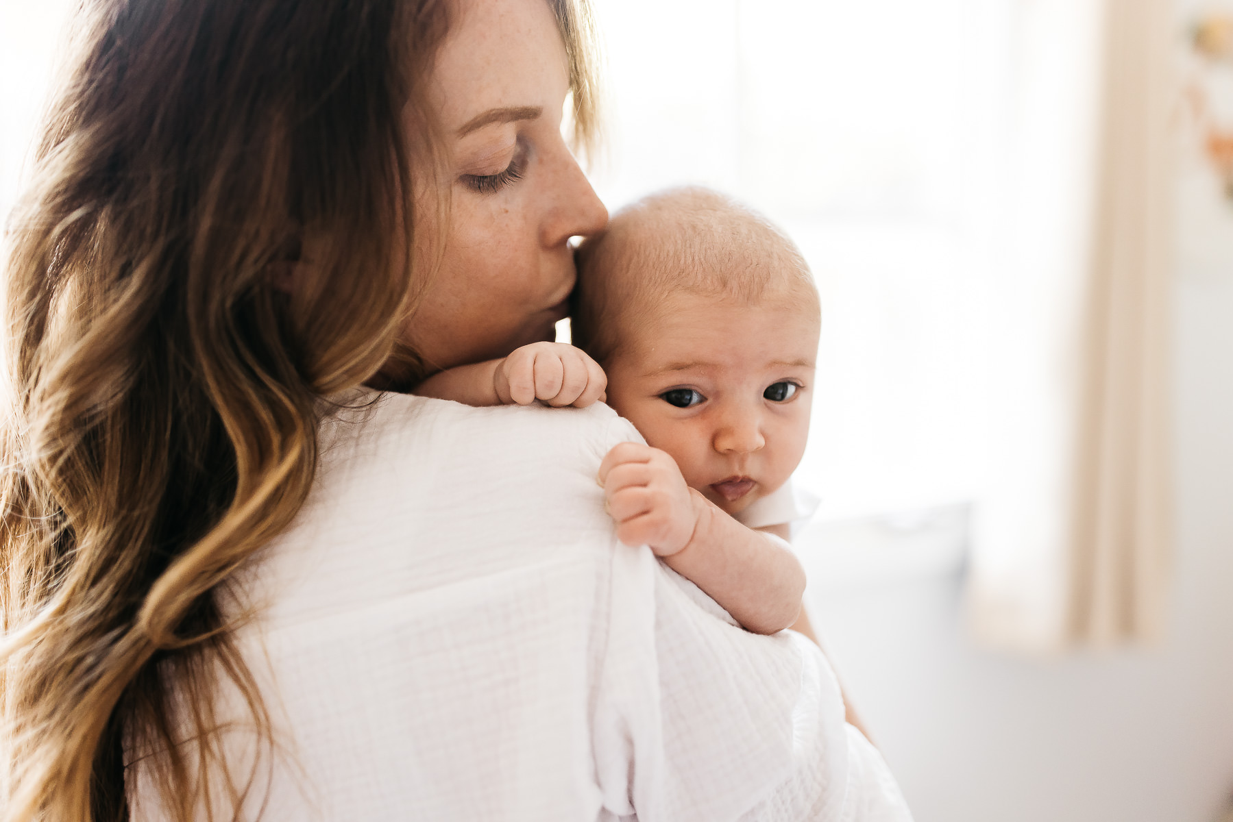 mountain-view-in-home-lifestyle-newborn-session-38