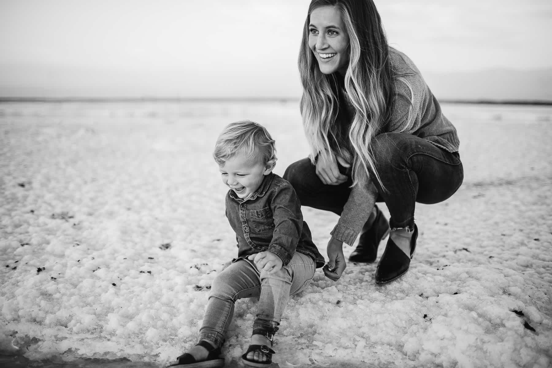 san-jose-ca-salt-flats-sunset-family-lifestyle-session-20