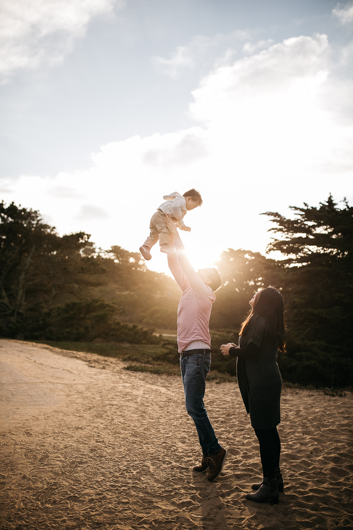 fort-funston-golden-light-winter-family-session-one-year-old-9