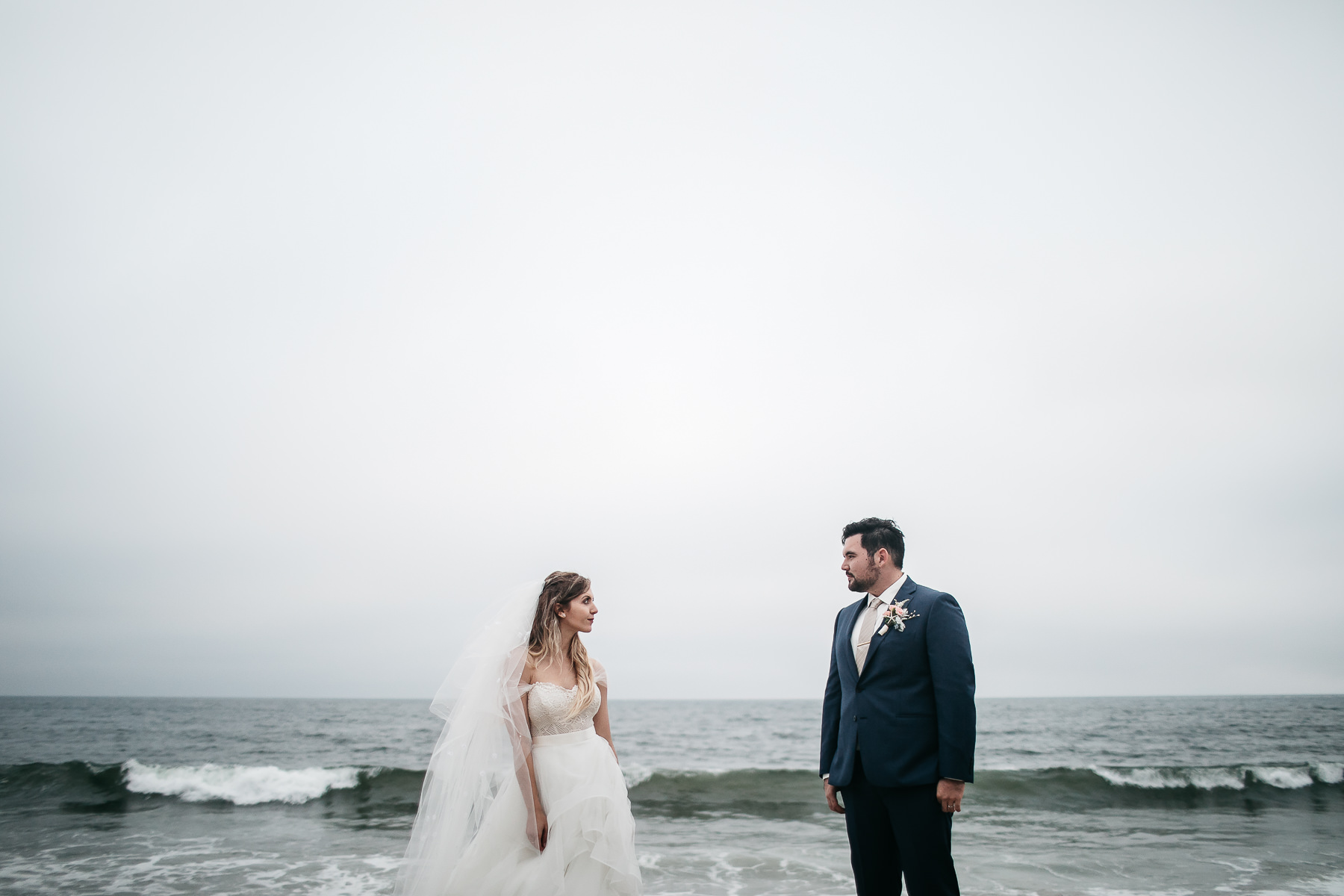 malibu-gloomy-summer-romantic-wedding-68