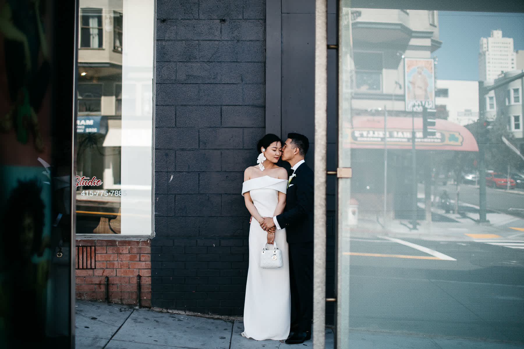 SF-city-hall-wedding-tartine-factory-urban-formals-68