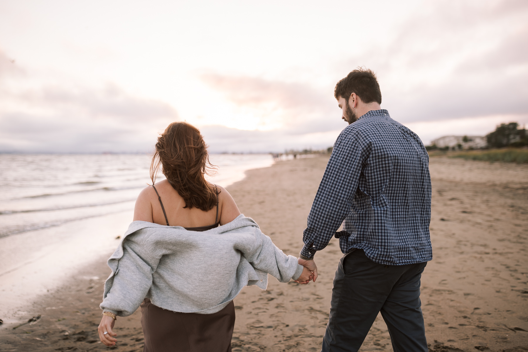 alameda-beach-golden-light-engagement-session-33