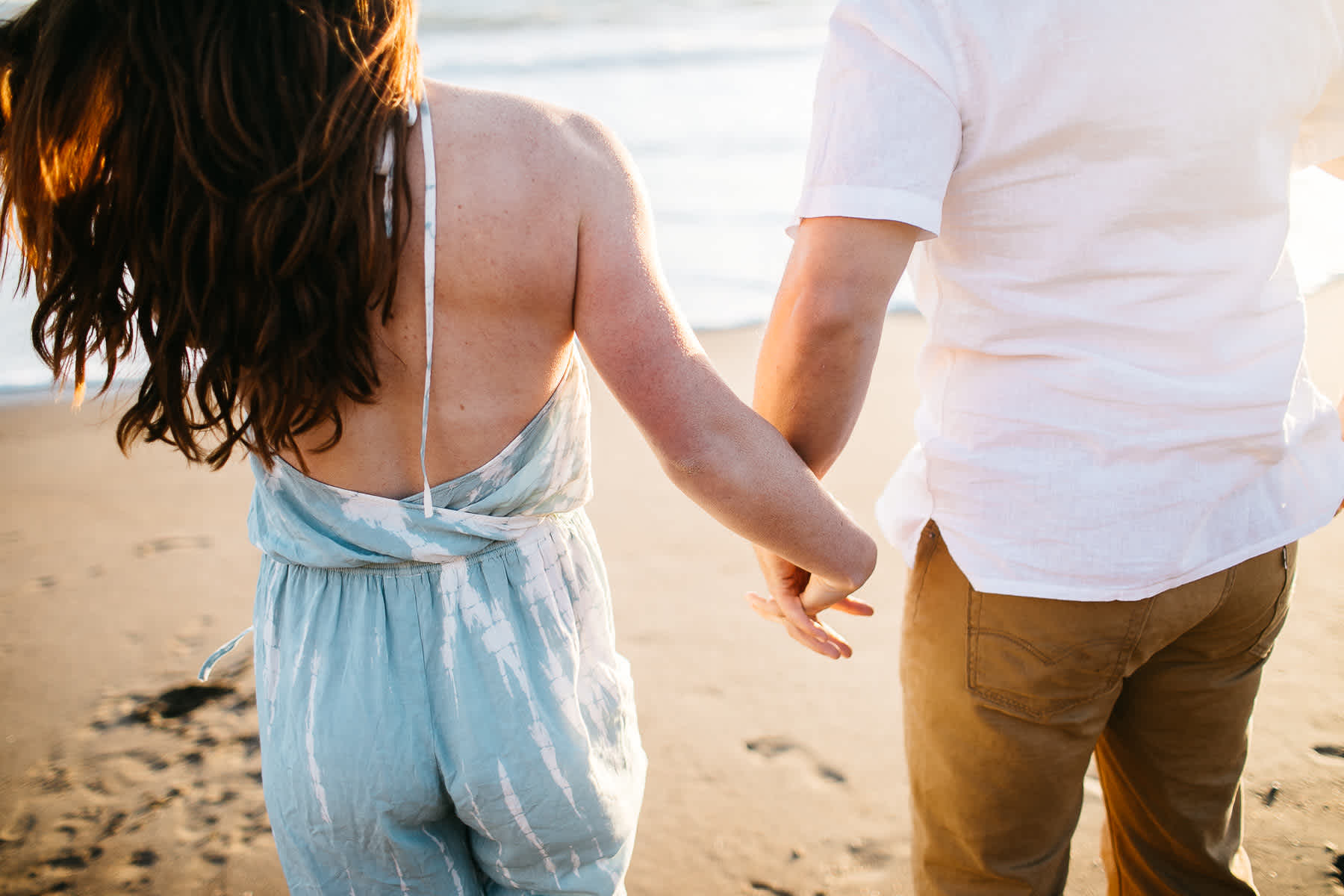 marin-headlands-rodeo-beach-lifestyle-laughter-engagement-session-35