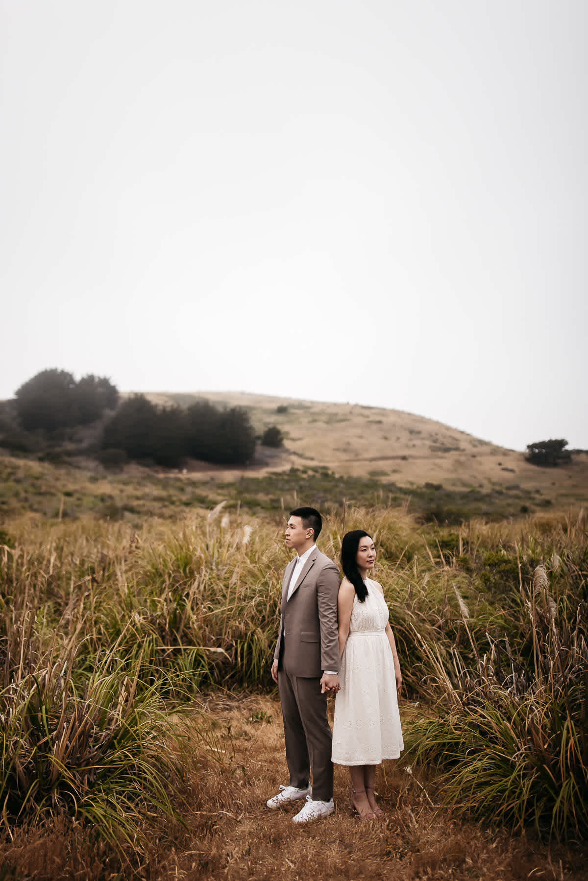 redwoods-coastal-pampas-grass-lifestyle-engagement-session-with-pups-30