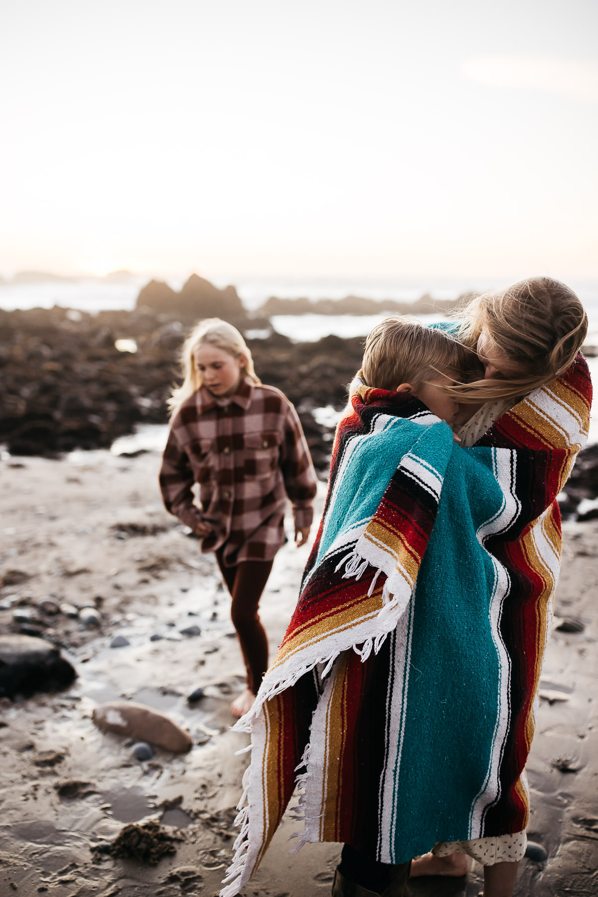 pescadero-beach-school-bus-lifestyle-sunset-family-session-43