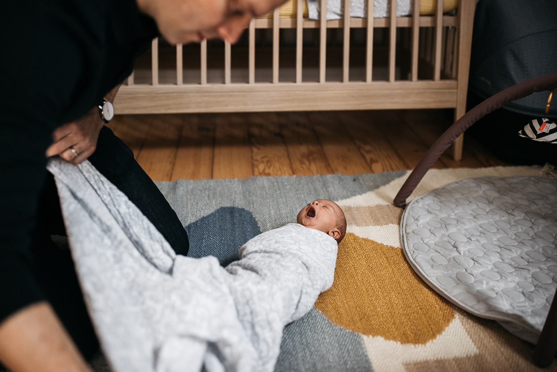 lifestyle-newborn-session-sf-second-child-15