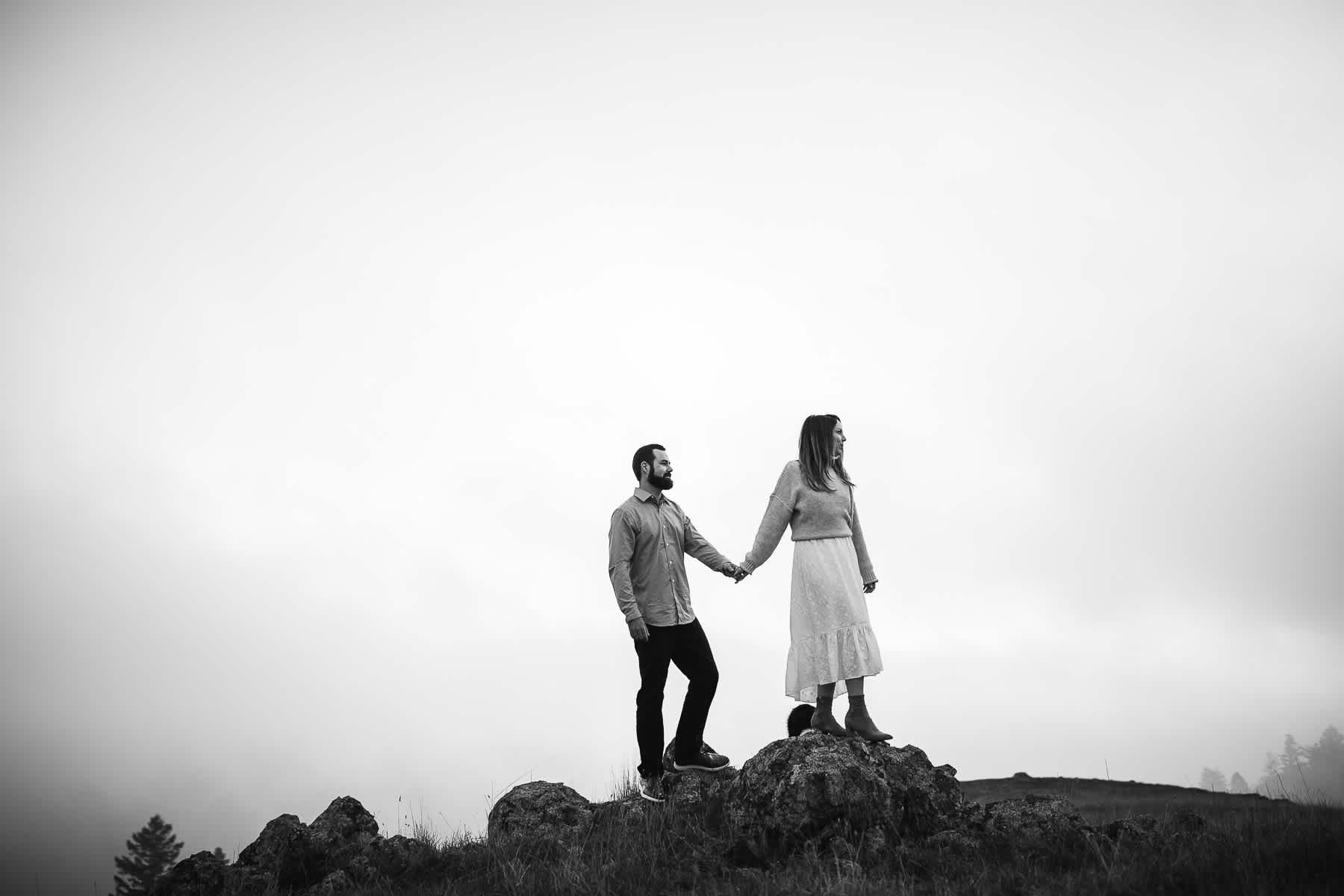 mt-tam-foggy-winter-engagement-session-australian-shepherd-puppy-38