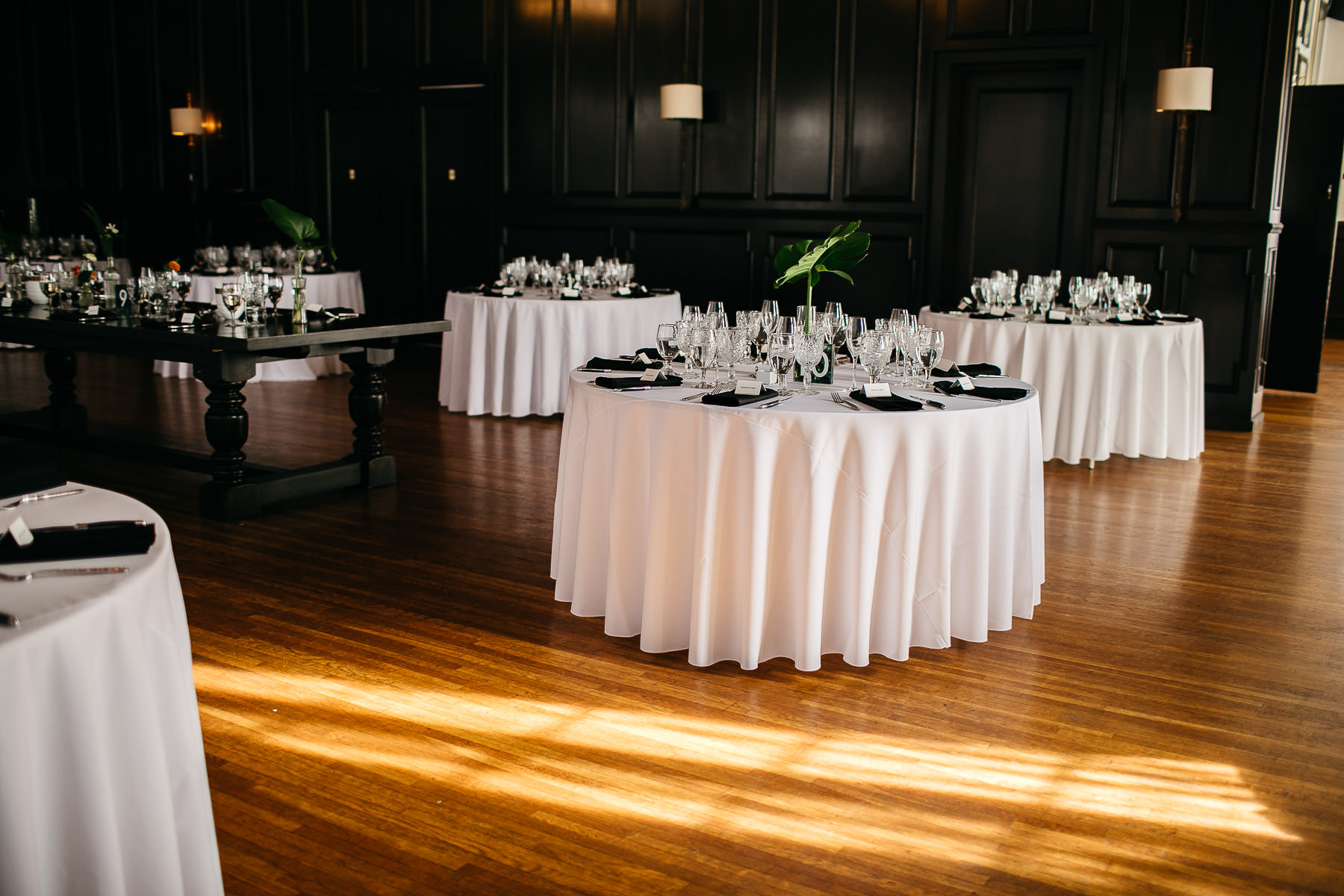 long-beach-ebell-leafy-green-wedding-86