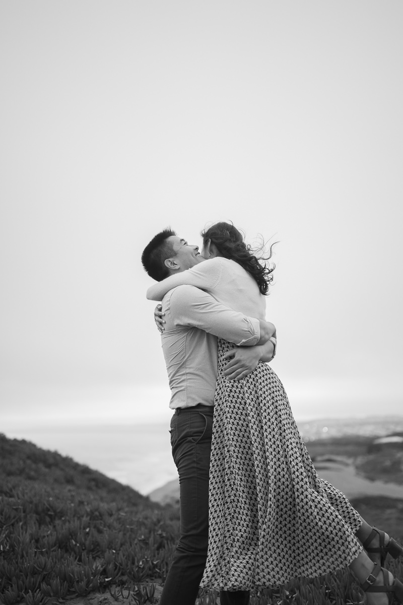 fort-funston-gloomy-fall-engagement-session-33