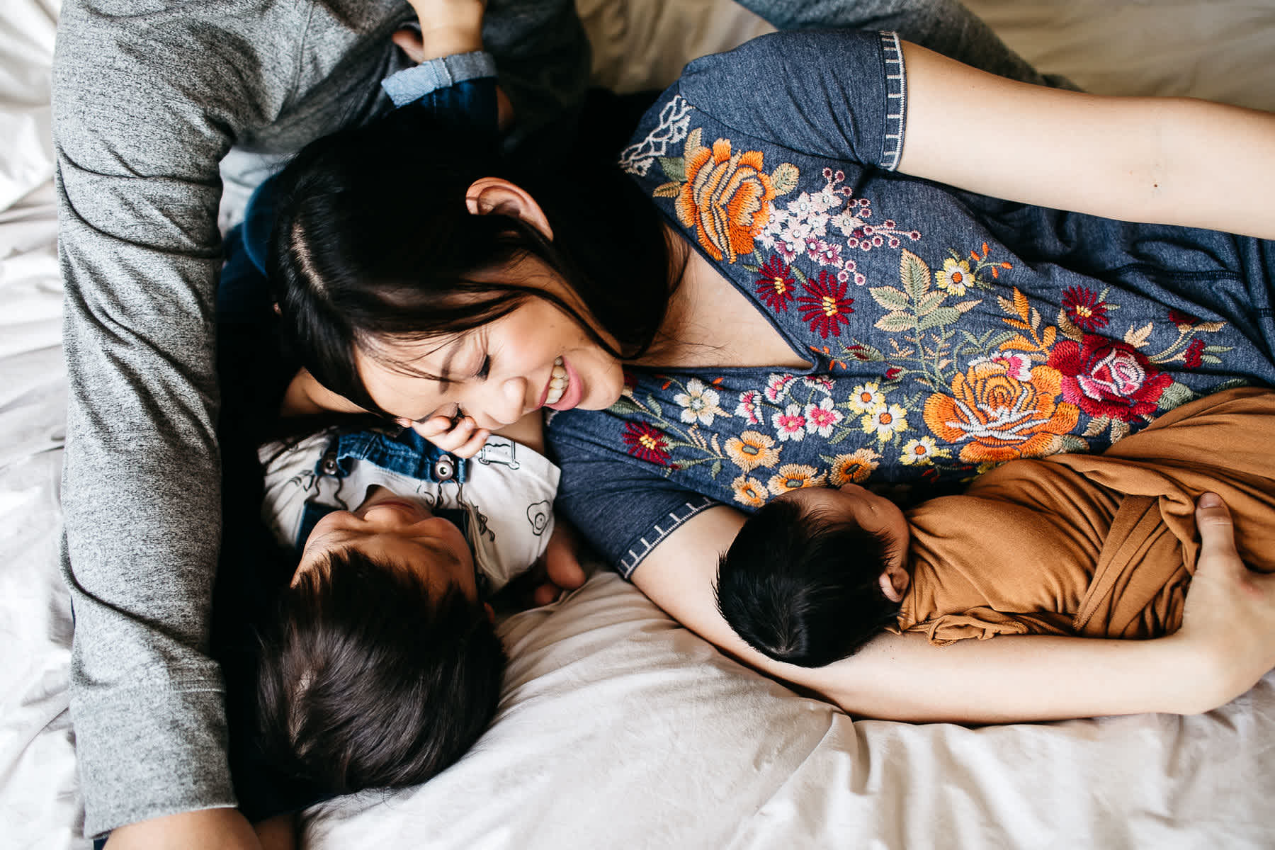 san-jose-family-lifestyle-newborn-rainy-day-shoot-16