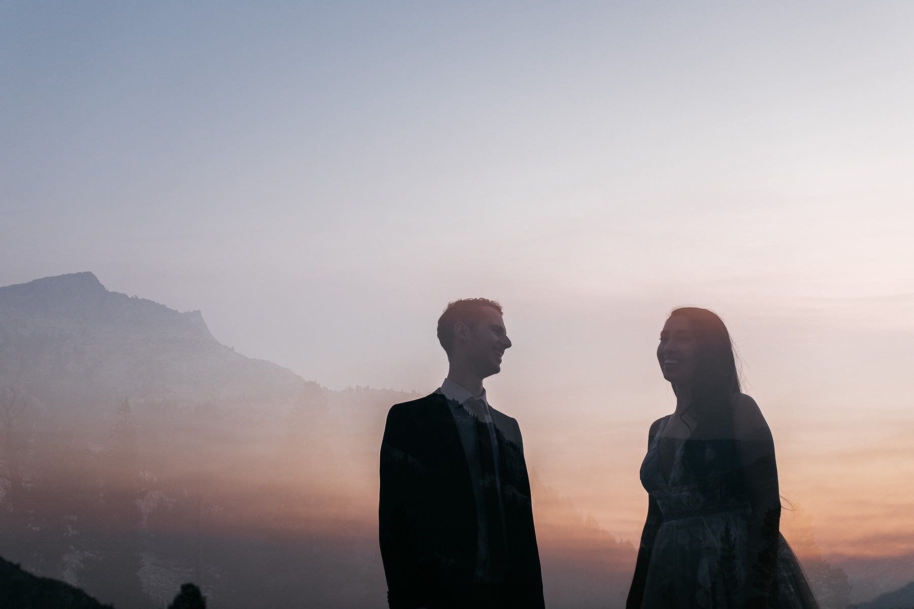 yosemite-cathedral-lake-hiking-sunset-elopement-85
