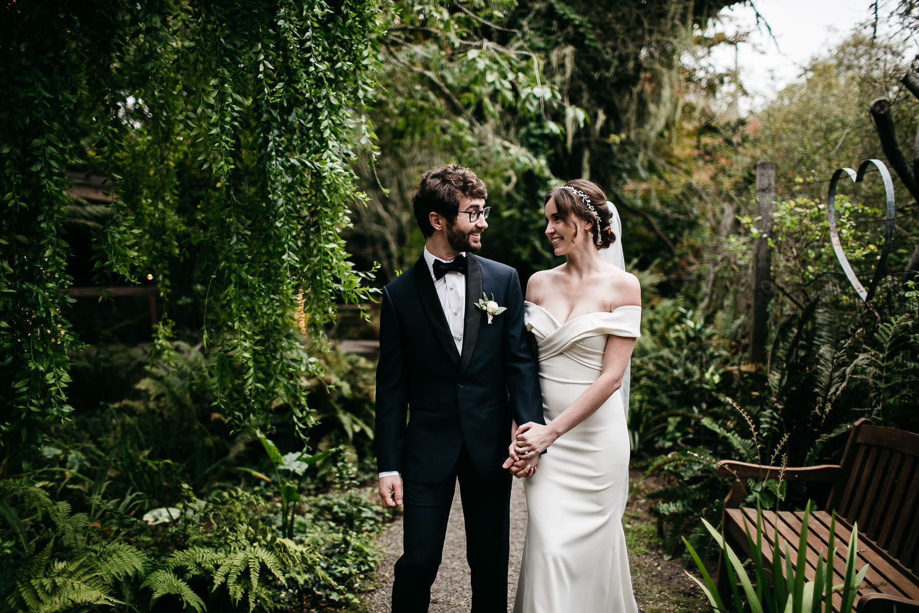 bodega-bay-secret-garden-gloomy-fall-wedding-94